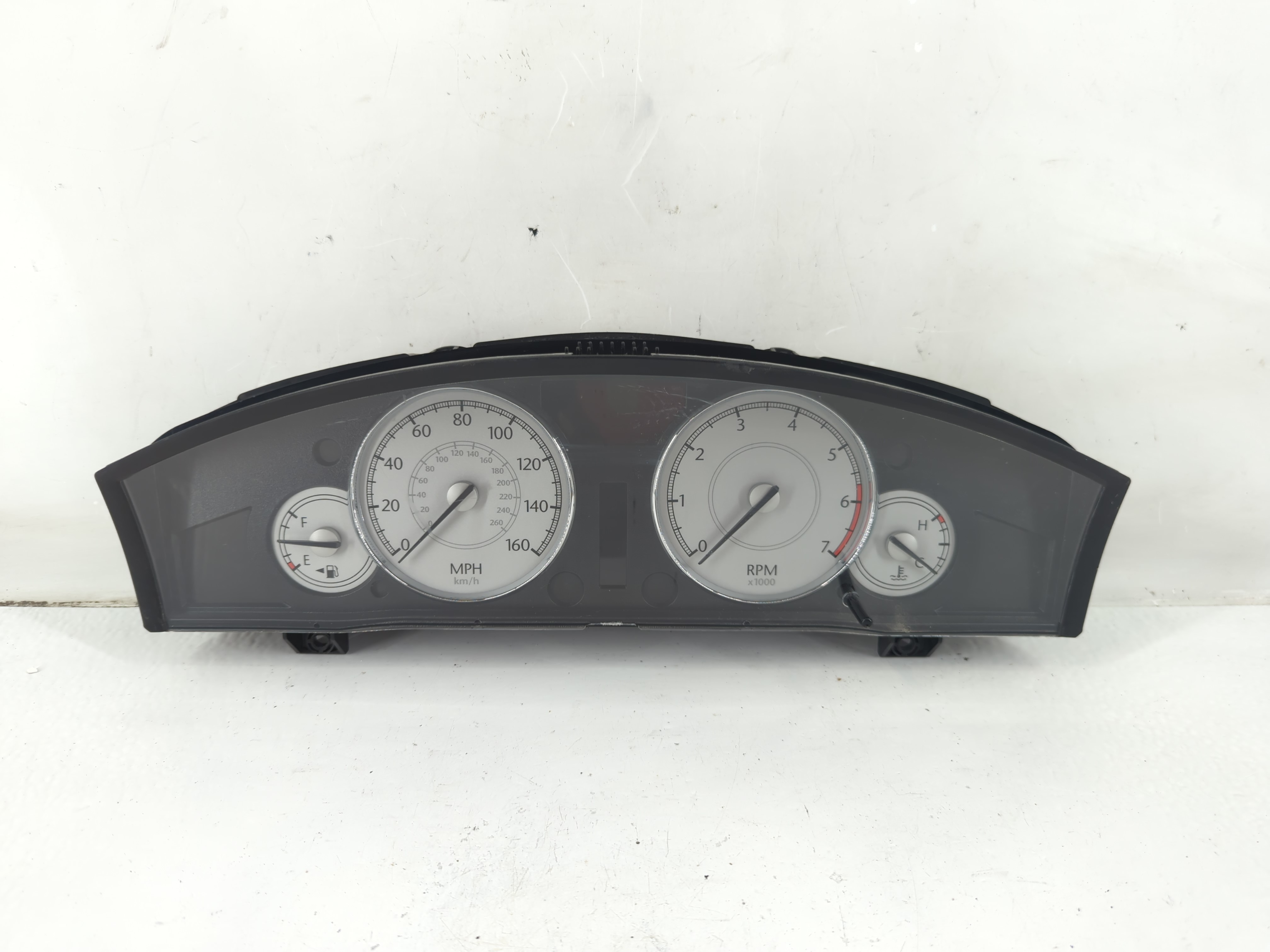 2007-2007 Chrysler 300 Speedometer Instrument Cluster Gauges P05172058af 1100923 - Oemusedautoparts1.com