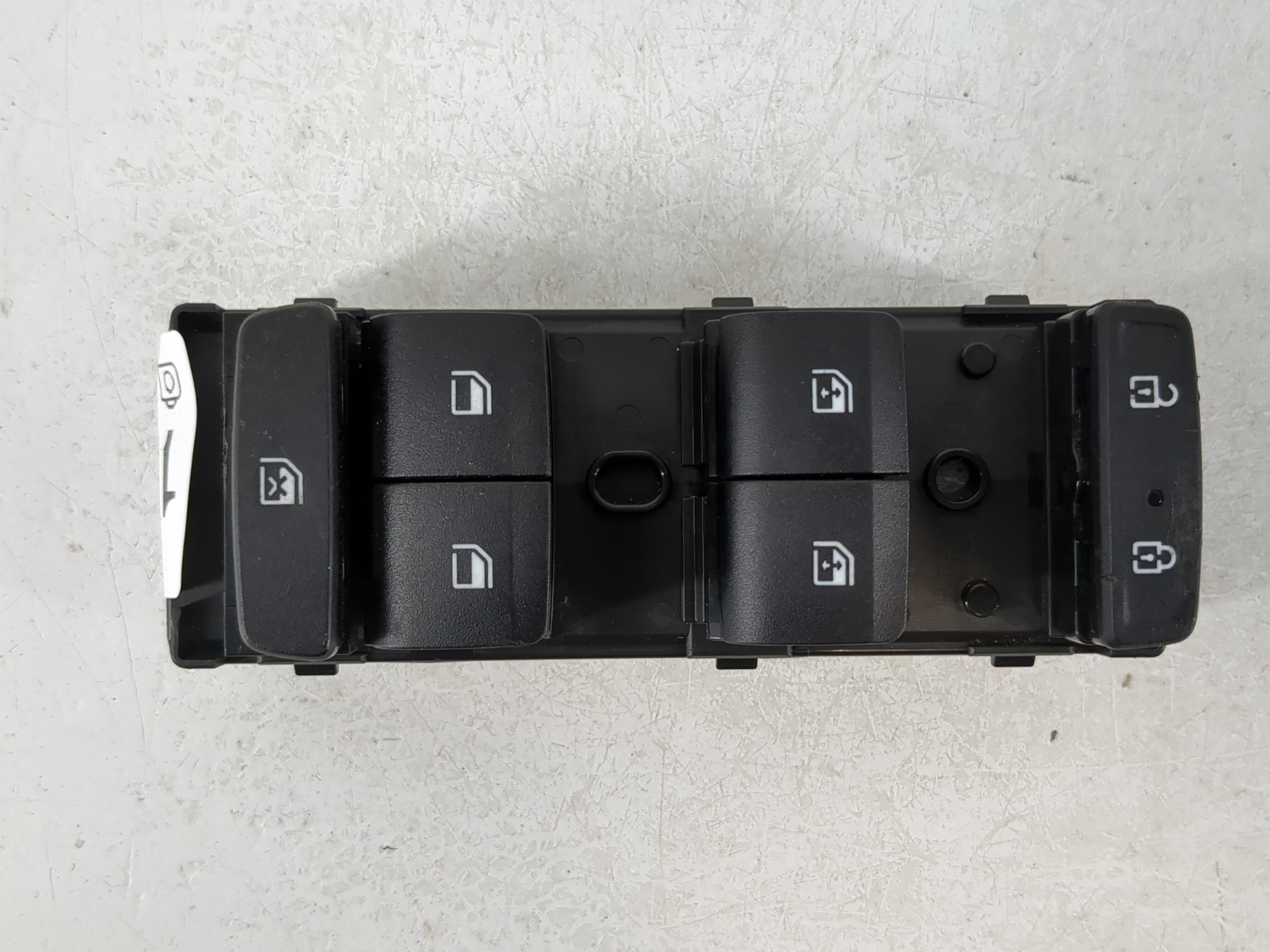 2022-2022 Hyundai Tucson Driver Left Door Master Power Window Switch 1100940 - Oemusedautoparts1.com