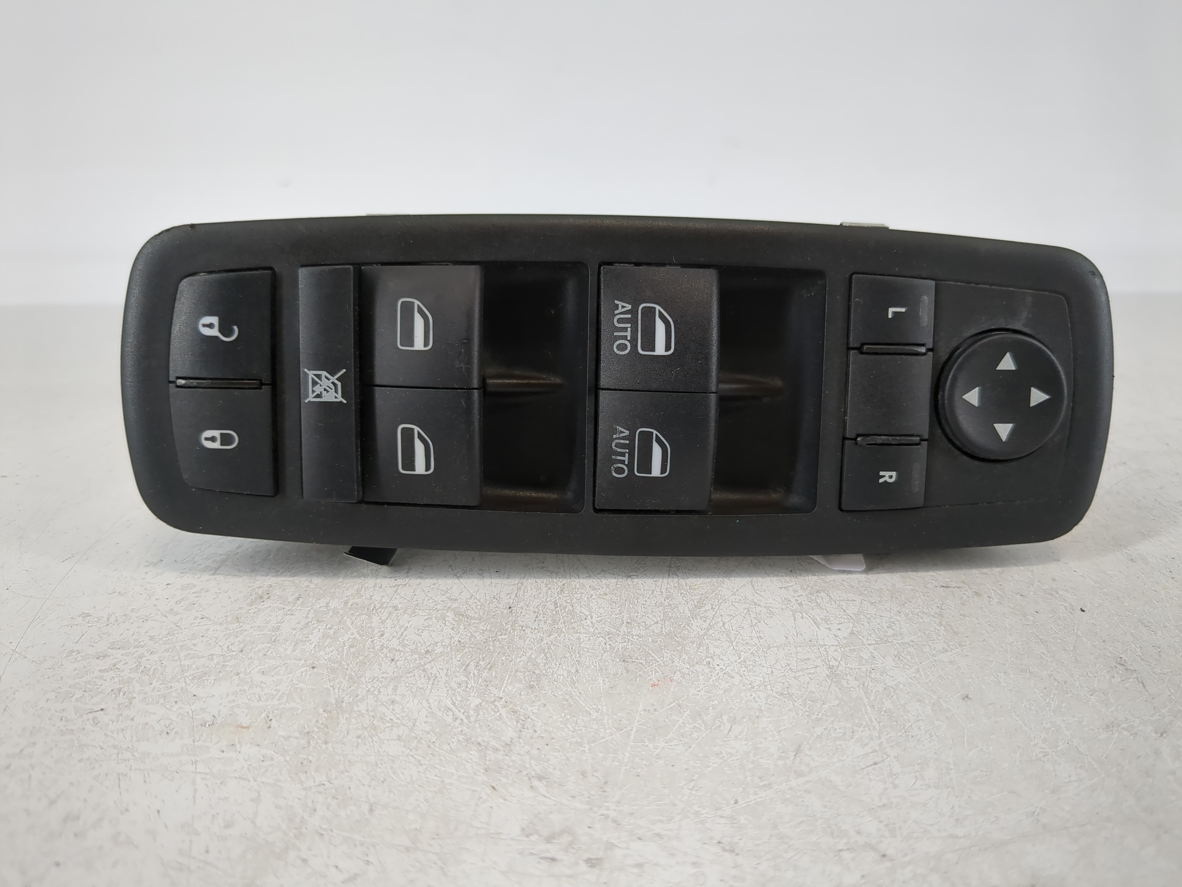 Dodge Ram 1500 Driver Left Door Master Power Window Switch 68298866aa 1100942 - Oemusedautoparts1.com