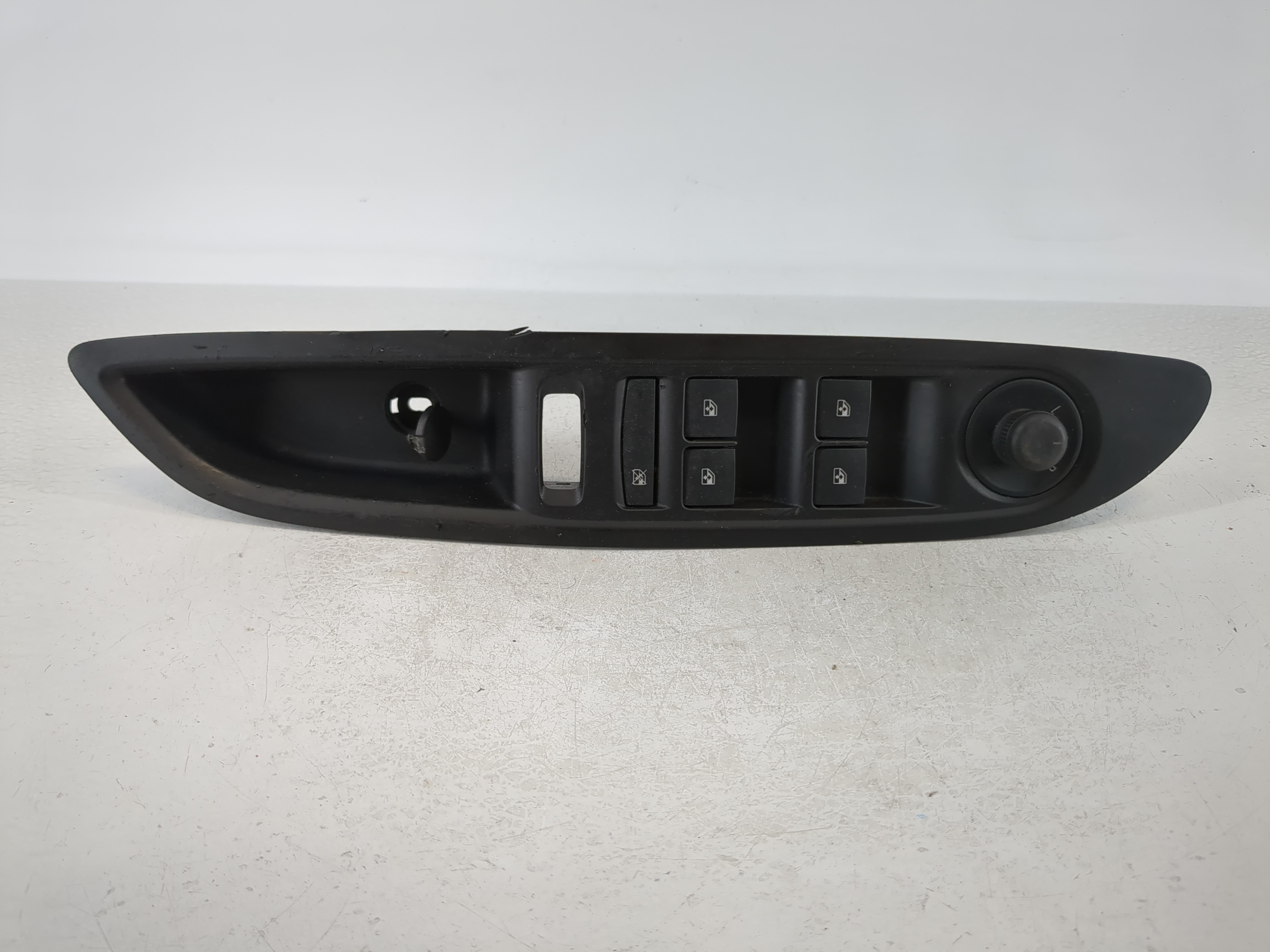 2017-2020 Buick Encore Driver Left Door Master Power Window Switch 1100946 - Oemusedautoparts1.com