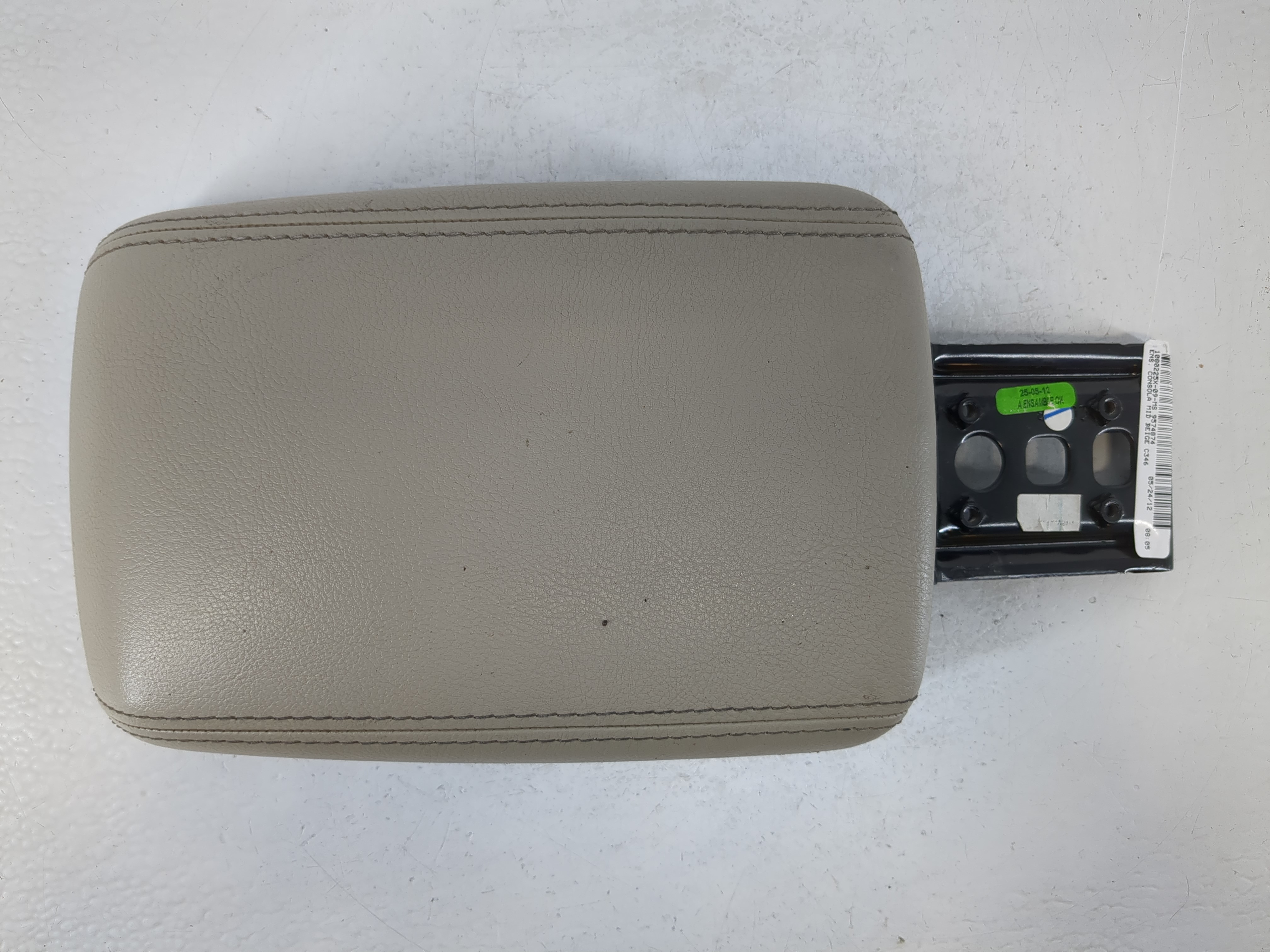 Picture of 2012-2012 Ford Focus Center Console Armrest Cover Lid Grey 1100980