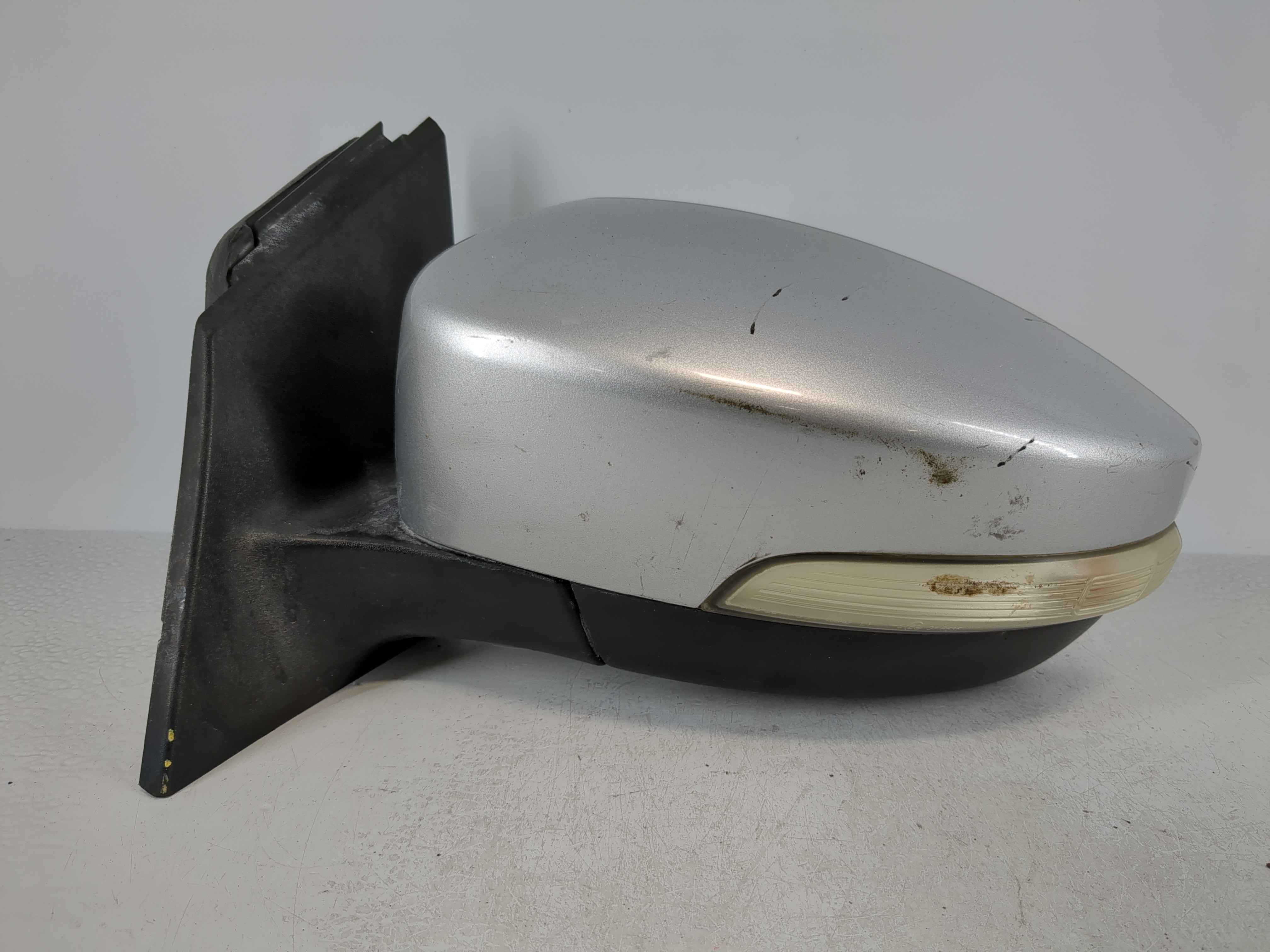 2012-2014 Ford Focus Driver Left Side View Power Door Mirror Silver 1100988 - Oemusedautoparts1.com