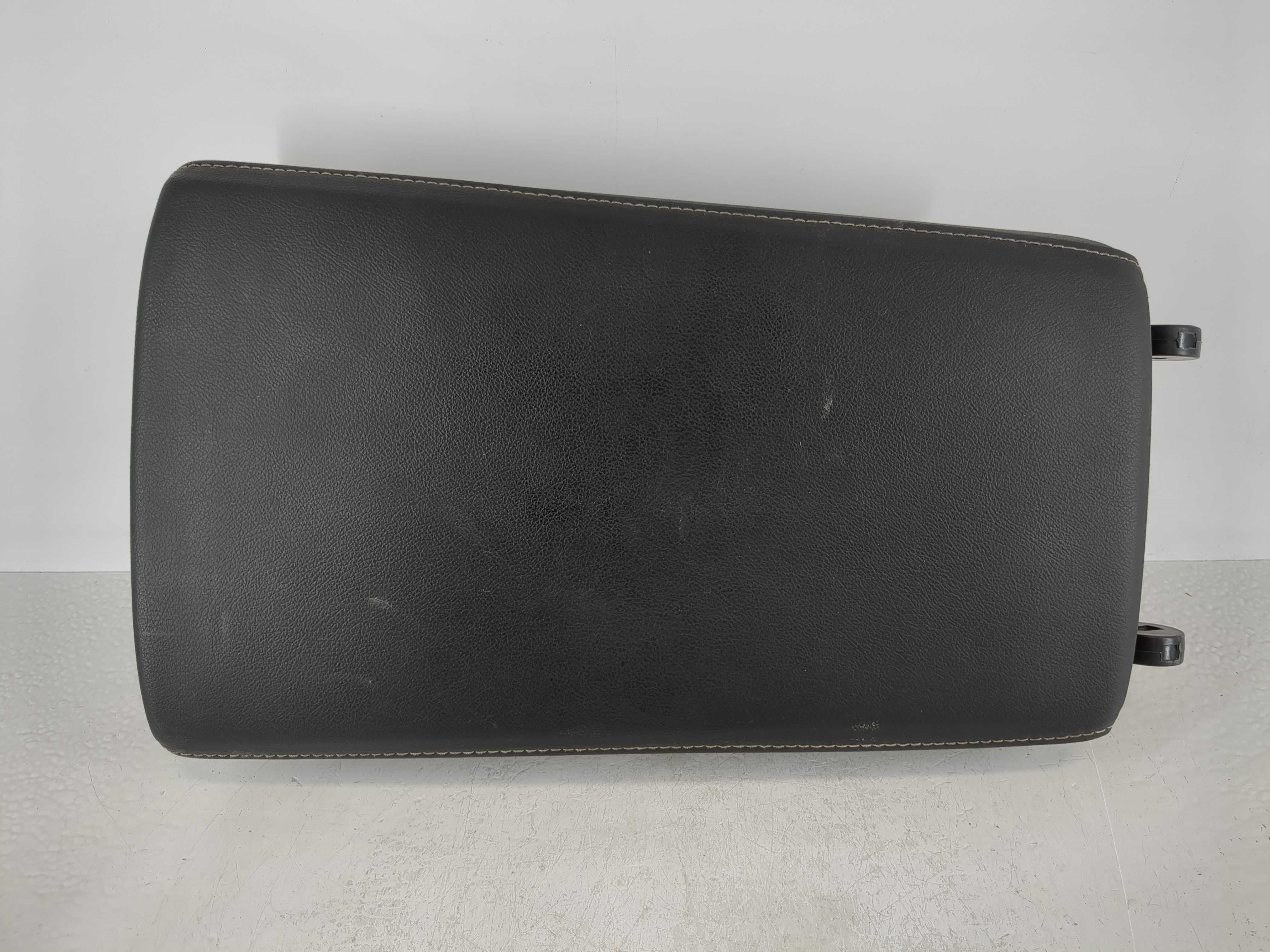 Picture of 2021-2022 Honda Accord Center Console Armrest Cover Lid Black 1100996