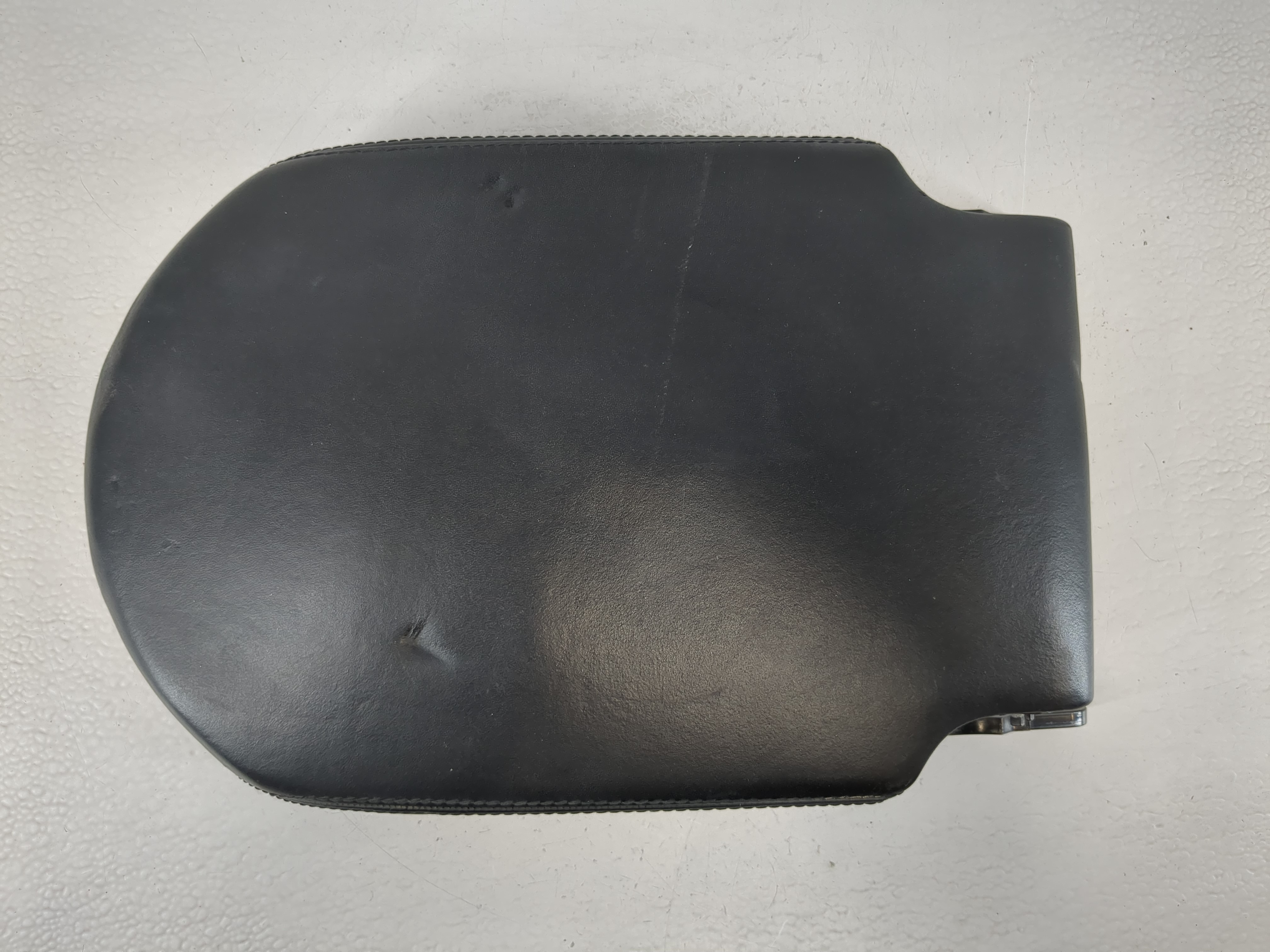 2014-2020 Land Rover Range Rover Sport Center Console Armrest Cover Lid 1101000 - Oemusedautoparts1.com