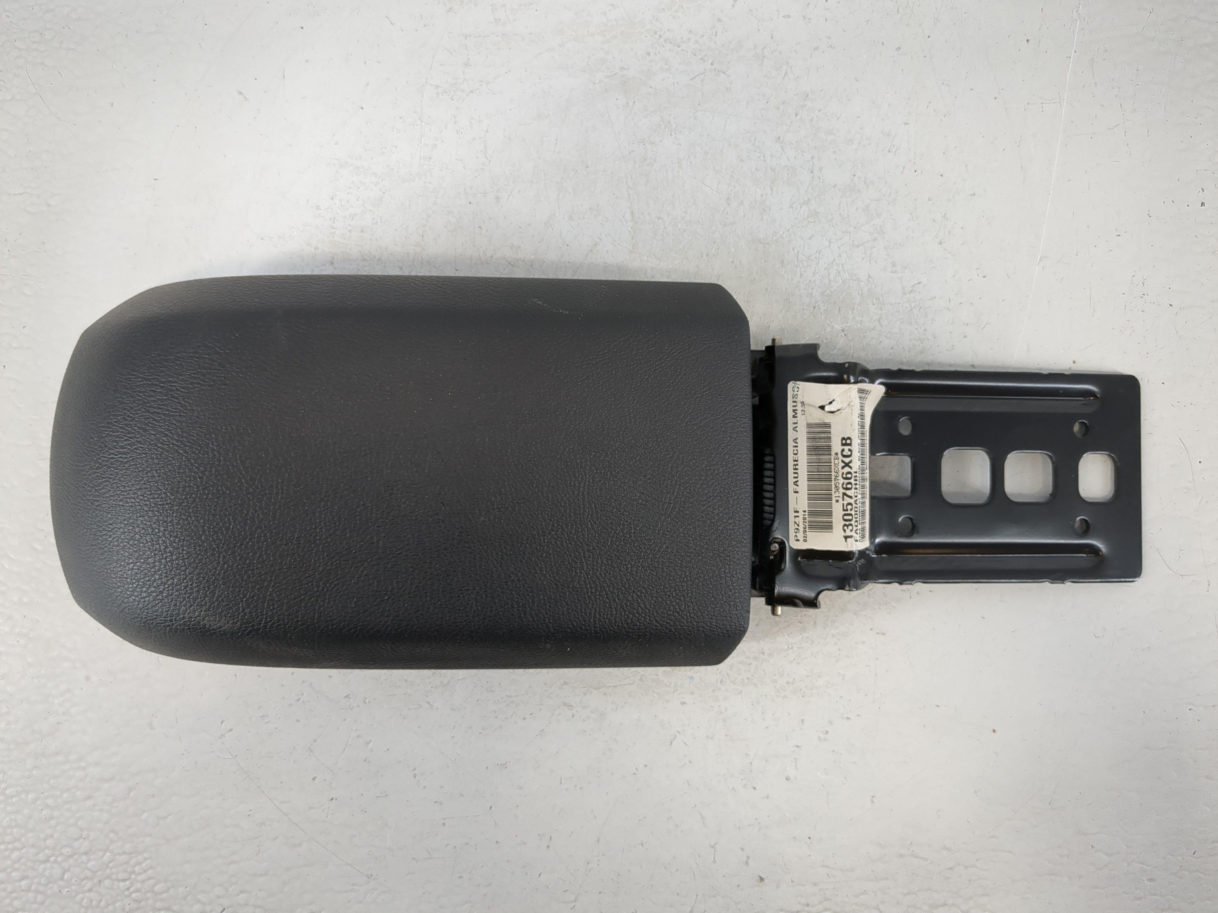 2014-2019 Ford Fiesta Center Console Armrest Cover Lid Black 1101001 - Oemusedautoparts1.com