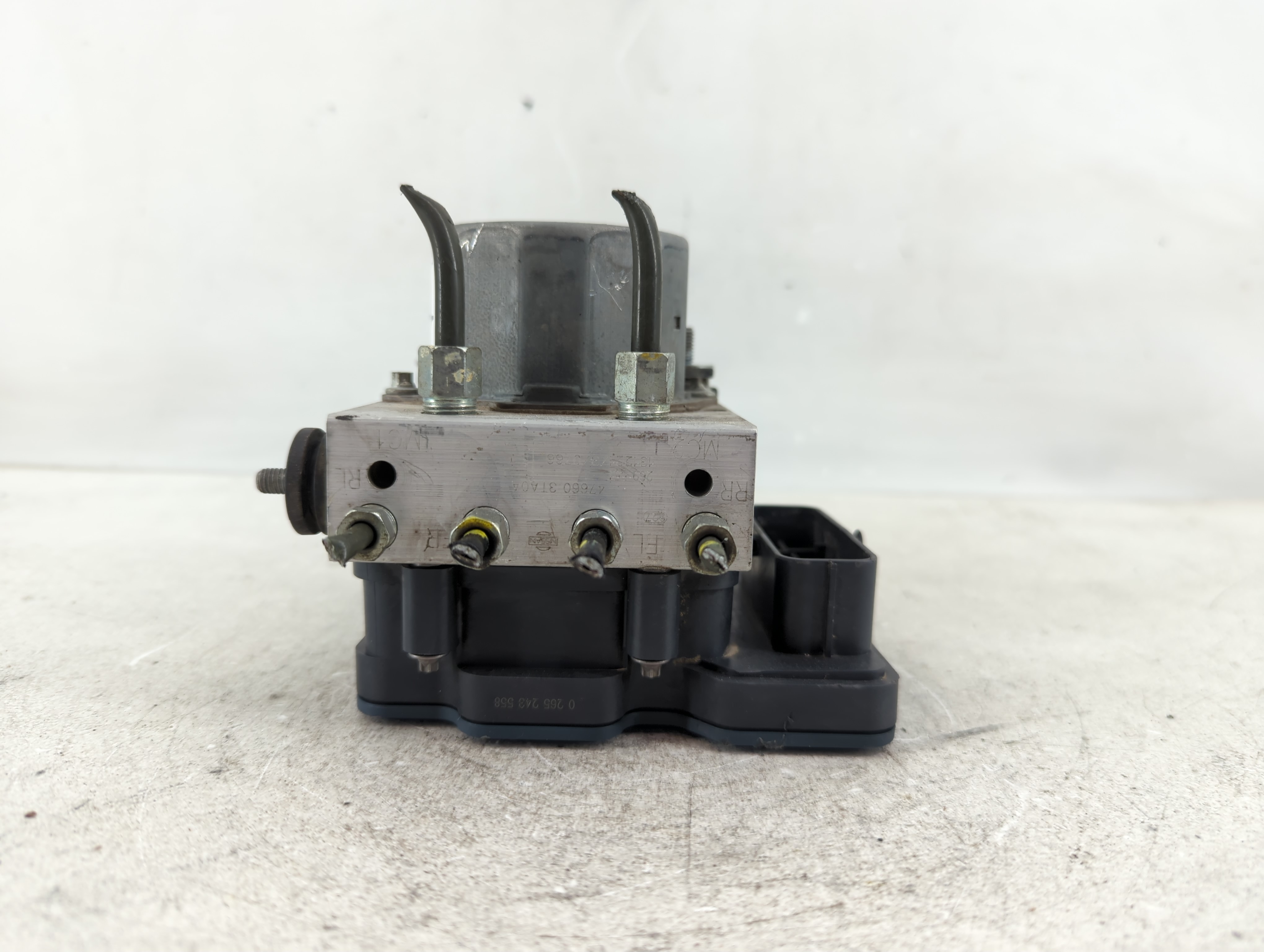 Picture of 2013-2015 Nissan Altima Abs Pump Control Module 1101026