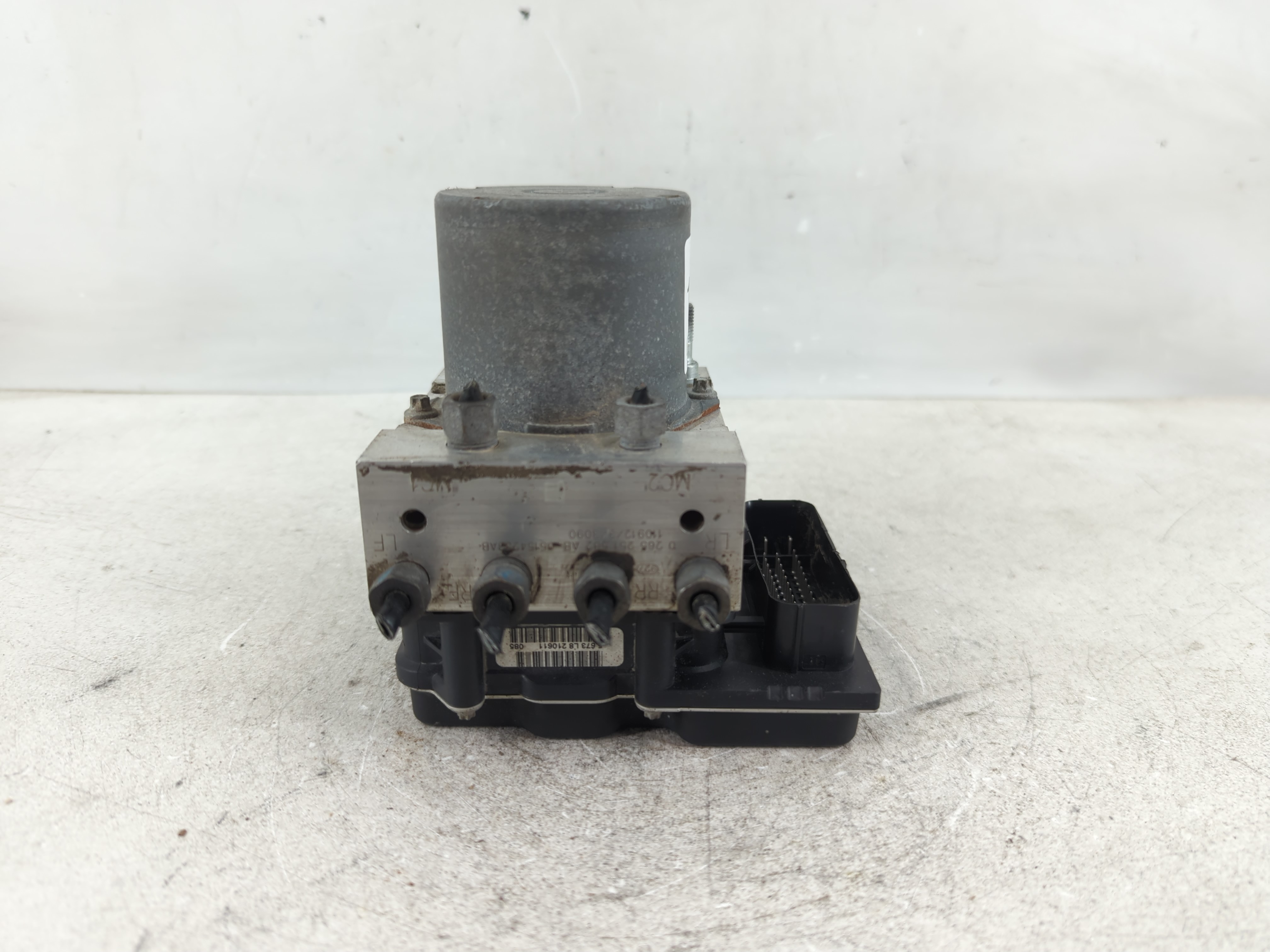 2012-2012 Jeep Liberty Abs Pump Control Module 1101033 - Oemusedautoparts1.com