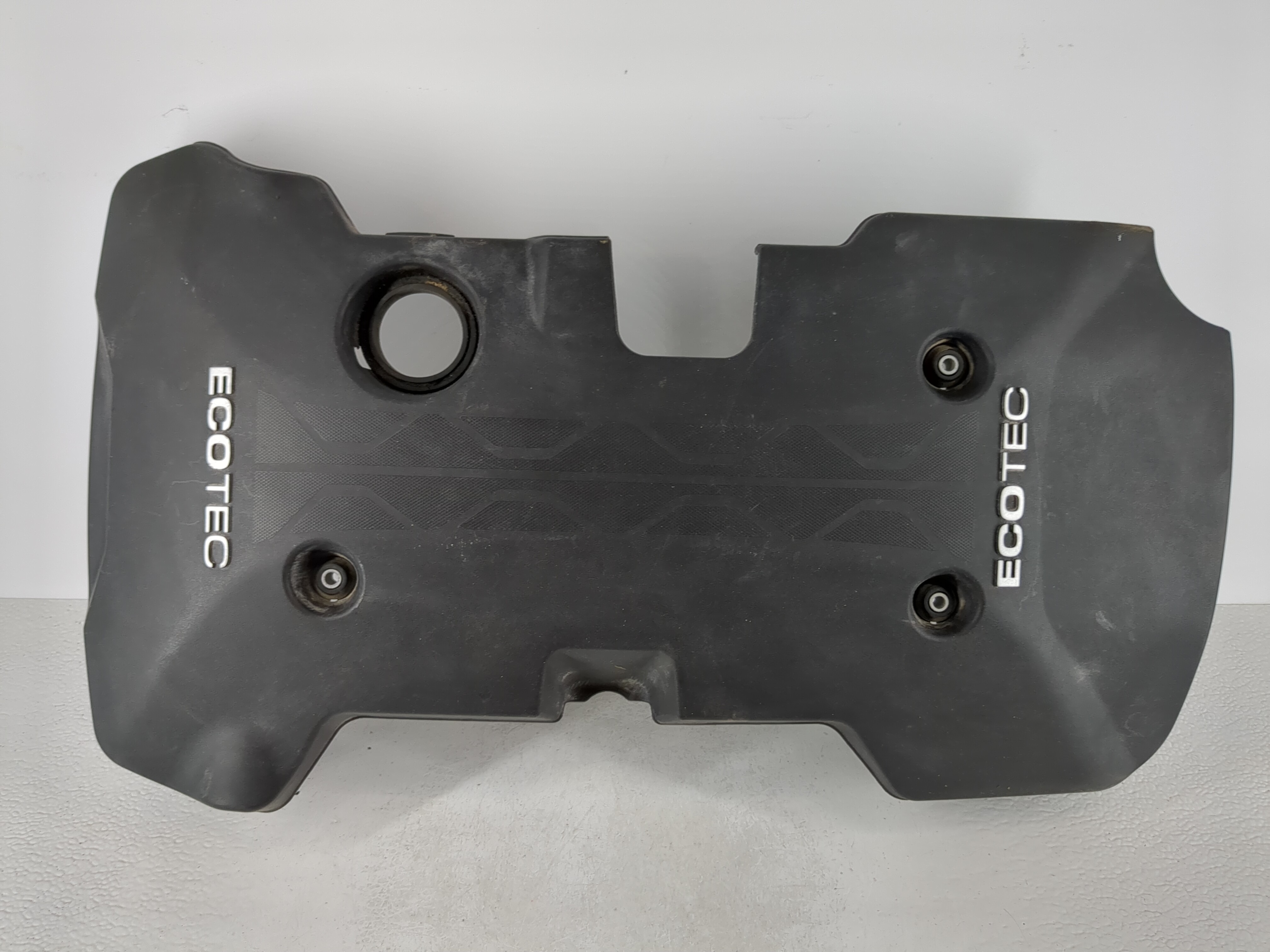 2014 Chevrolet Malibu Engine Cover 1101055 - Oemusedautoparts1.com