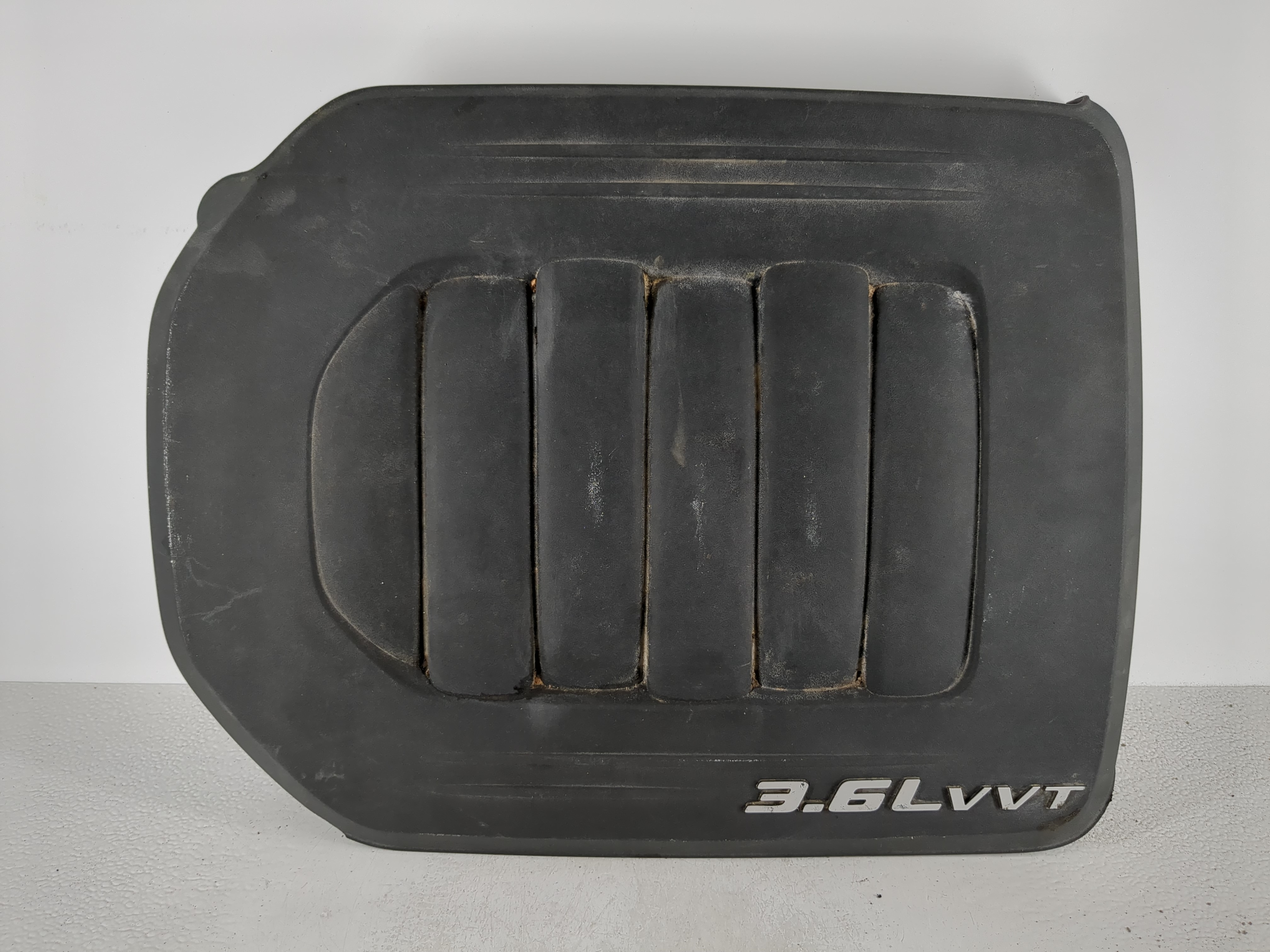 Picture of 2014 Dodge Grand Caravan Engine Cover 1101061