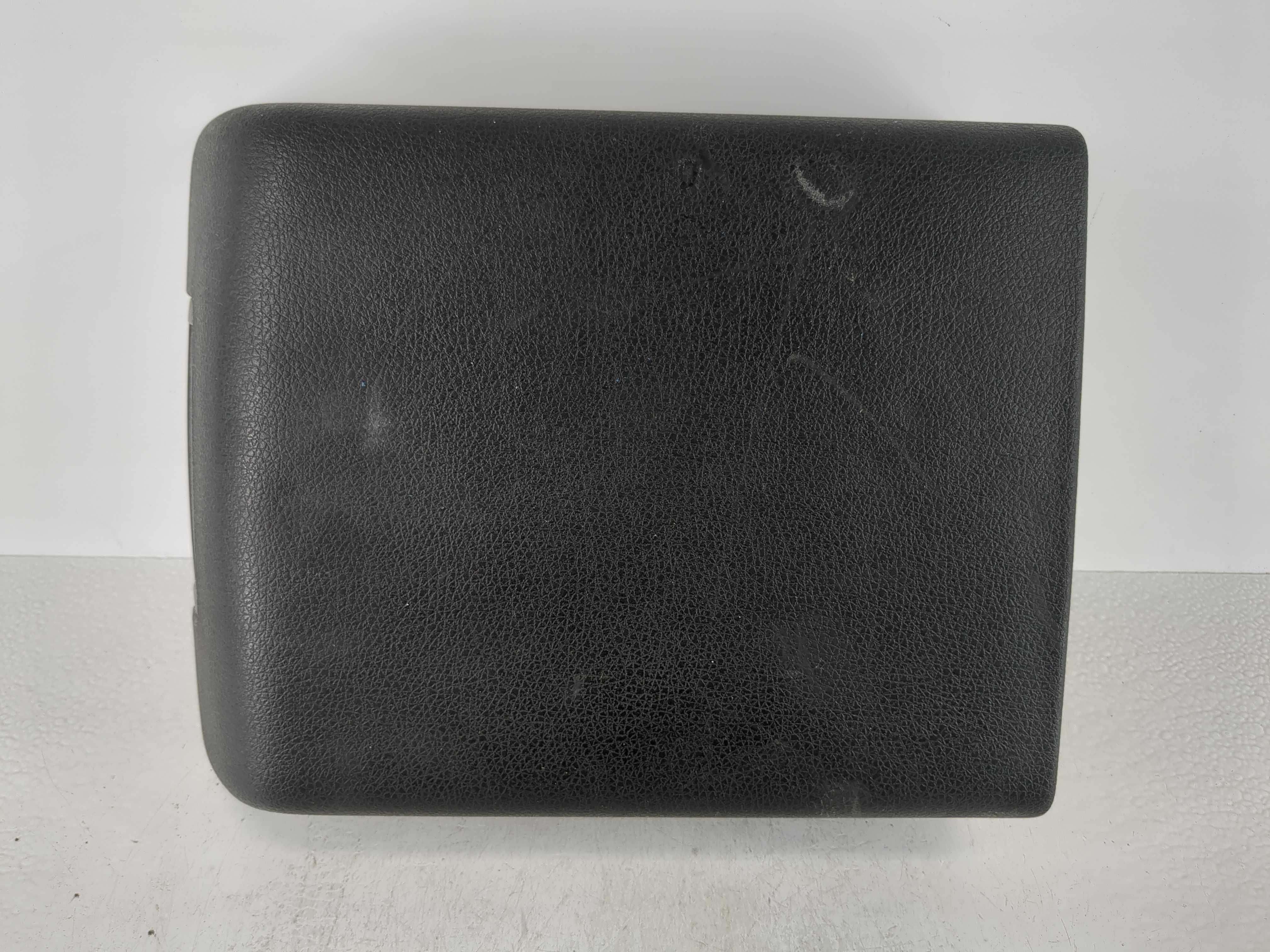Picture of 2006-2008 Ford F-150 Center Console Armrest Cover Lid Black 1101071