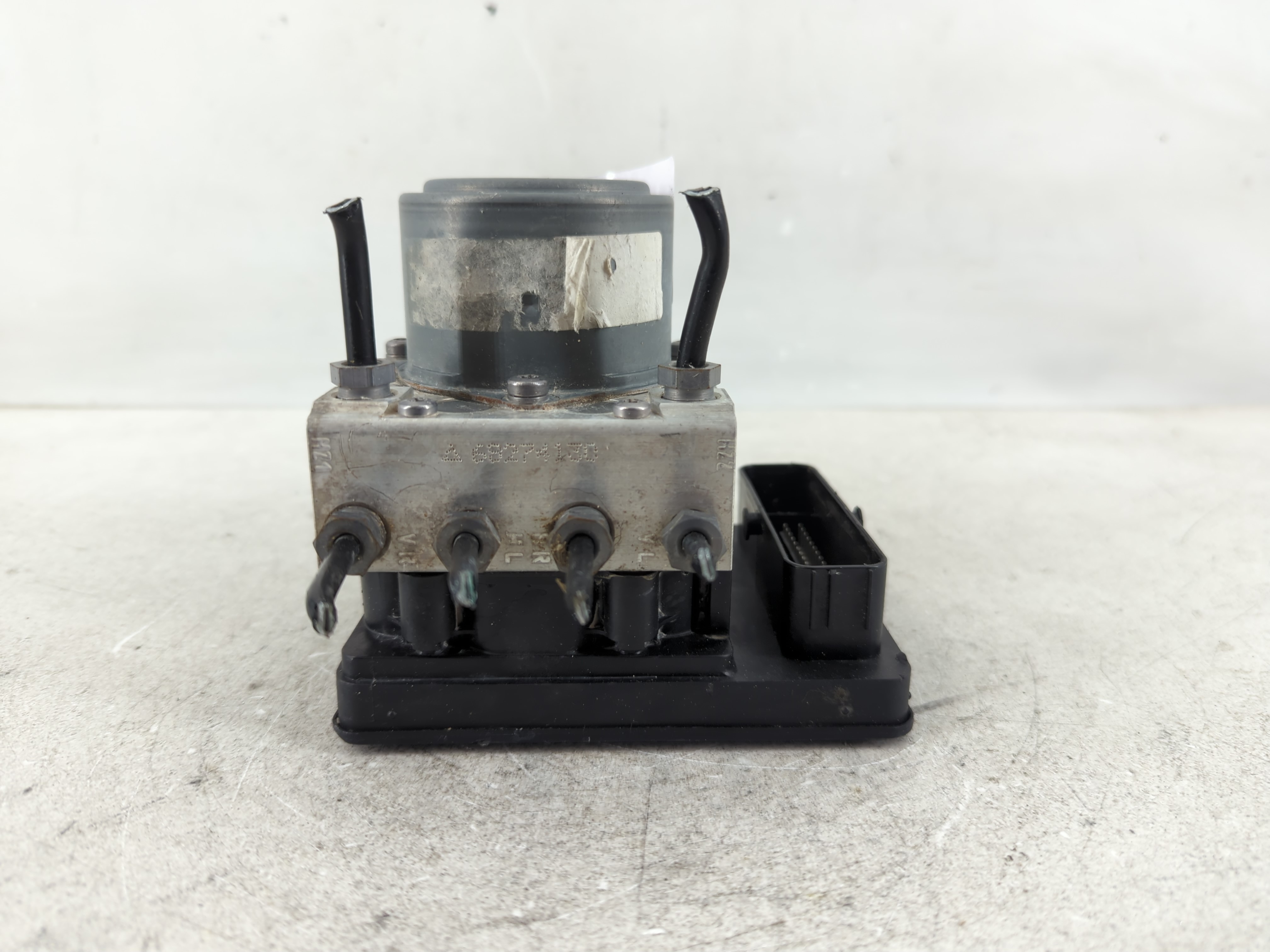 Mercedes-benz E350 Abs Pump Control Module 1101083 - Oemusedautoparts1.com