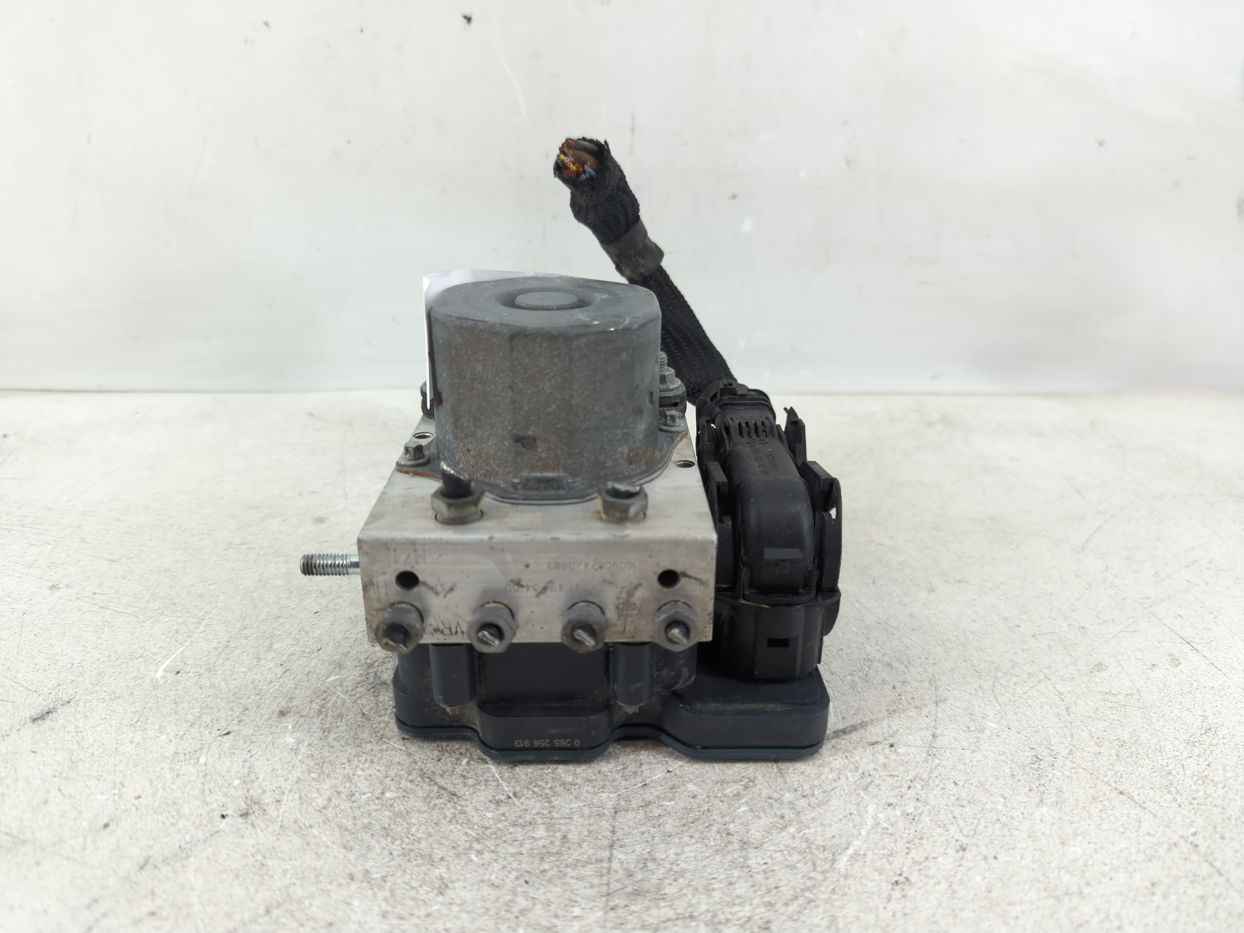 2017-2019 Infiniti Qx30 Abs Pump Control Module 1101091 - Oemusedautoparts1.com
