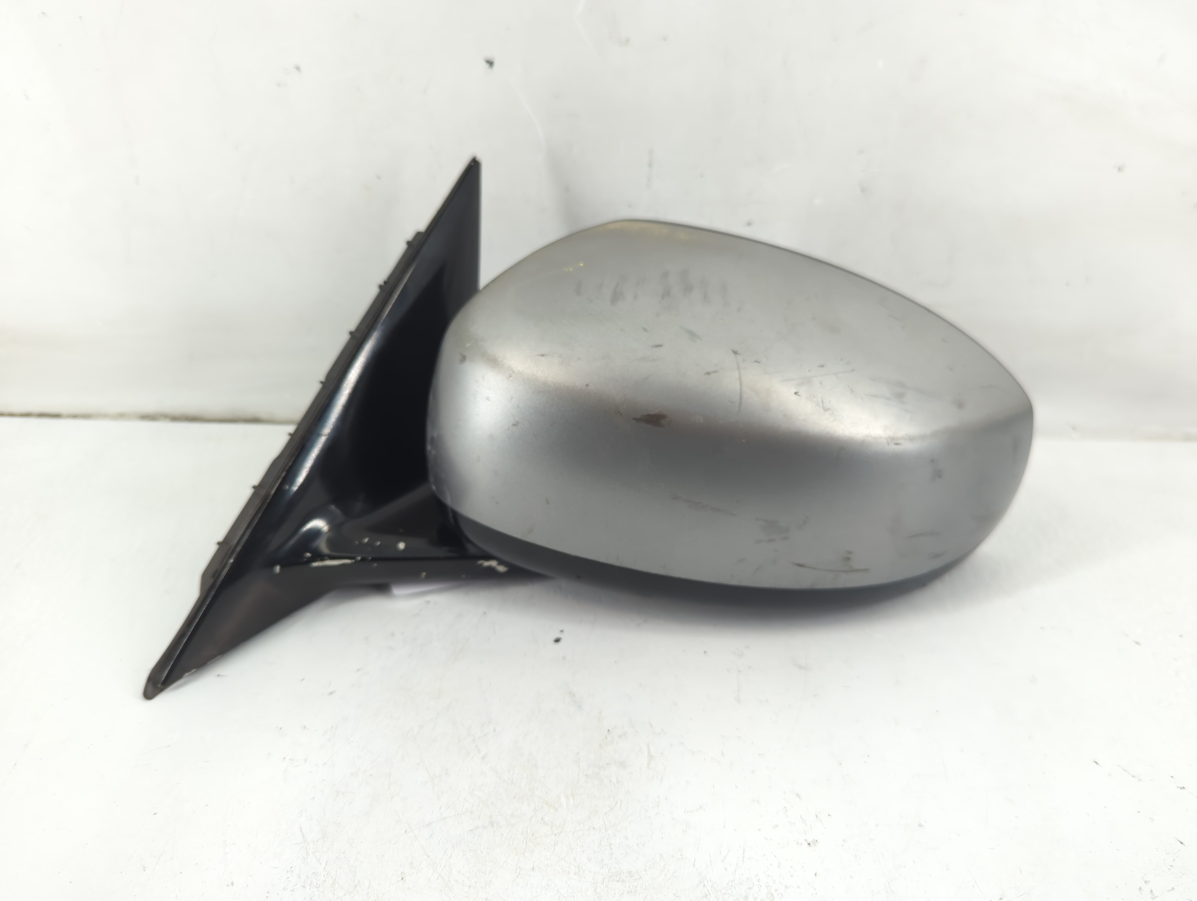 2006-2008 Infiniti M35 Driver Left Side View Power Door Mirror Silver 1101117 - Oemusedautoparts1.com