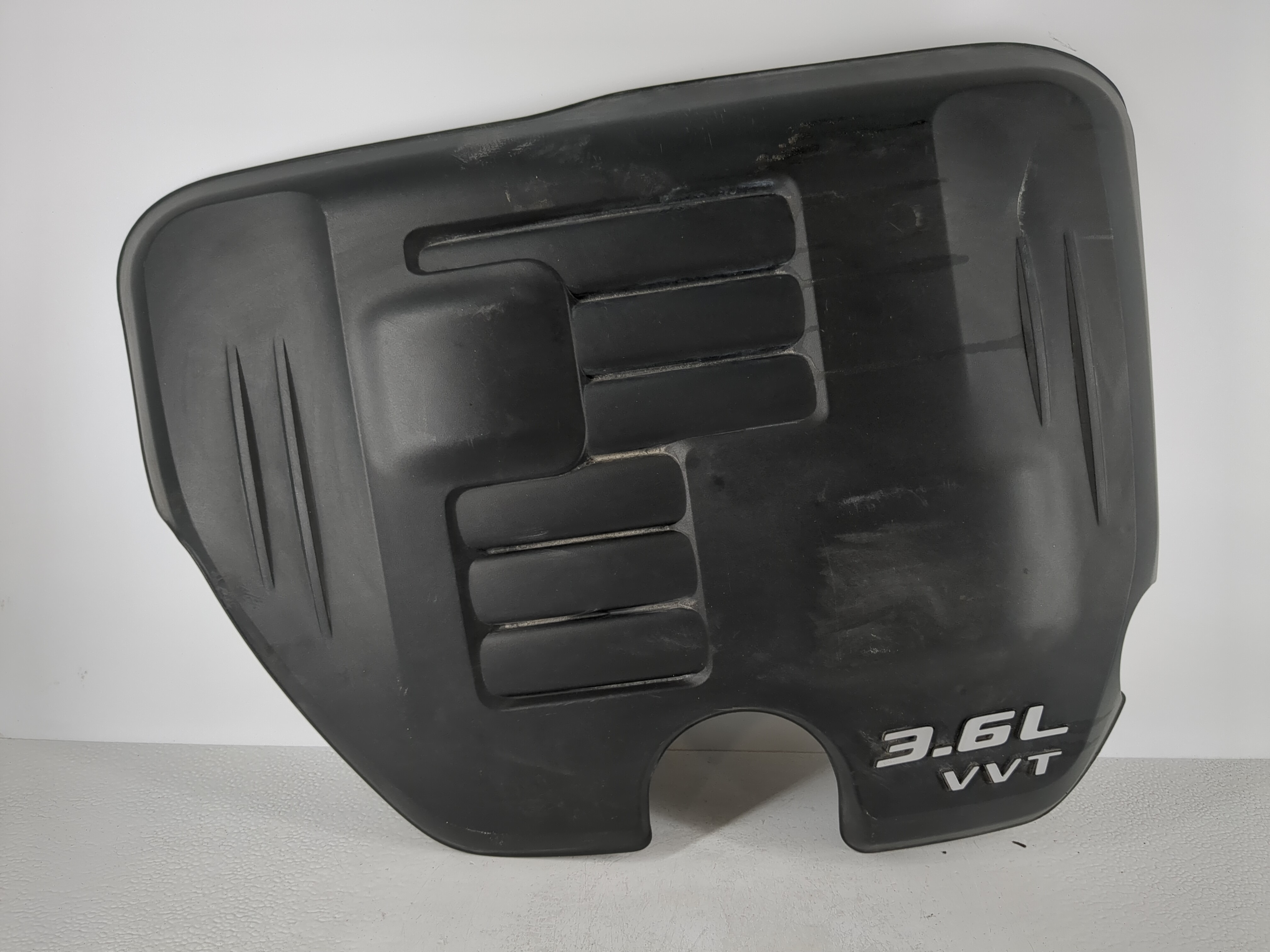 2014 Dodge Charger Engine Cover 1101133 - Oemusedautoparts1.com