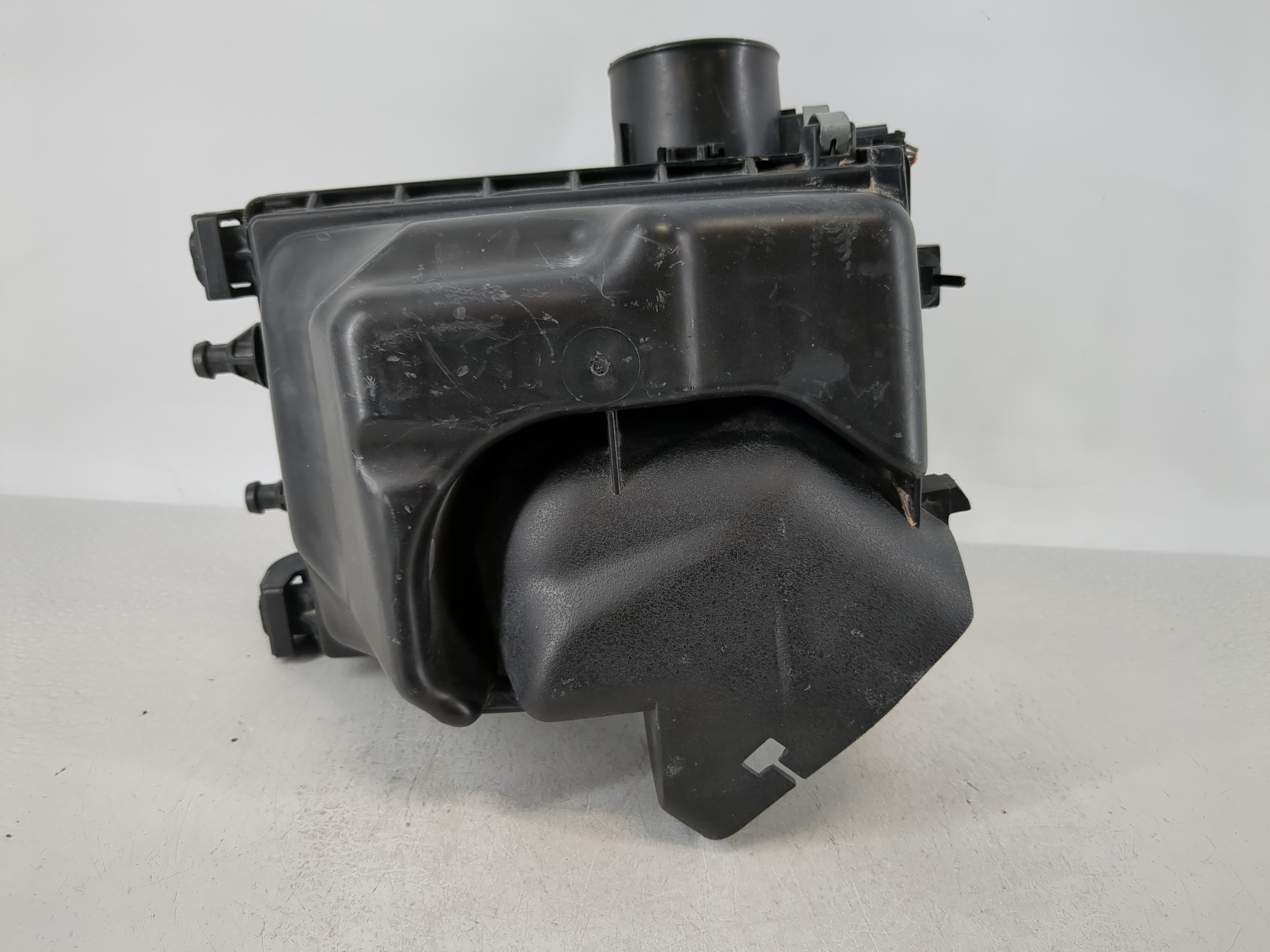 Picture of 2013-2019 Nissan Sentra Air Cleaner Intake-duct Hose Tube 1101153