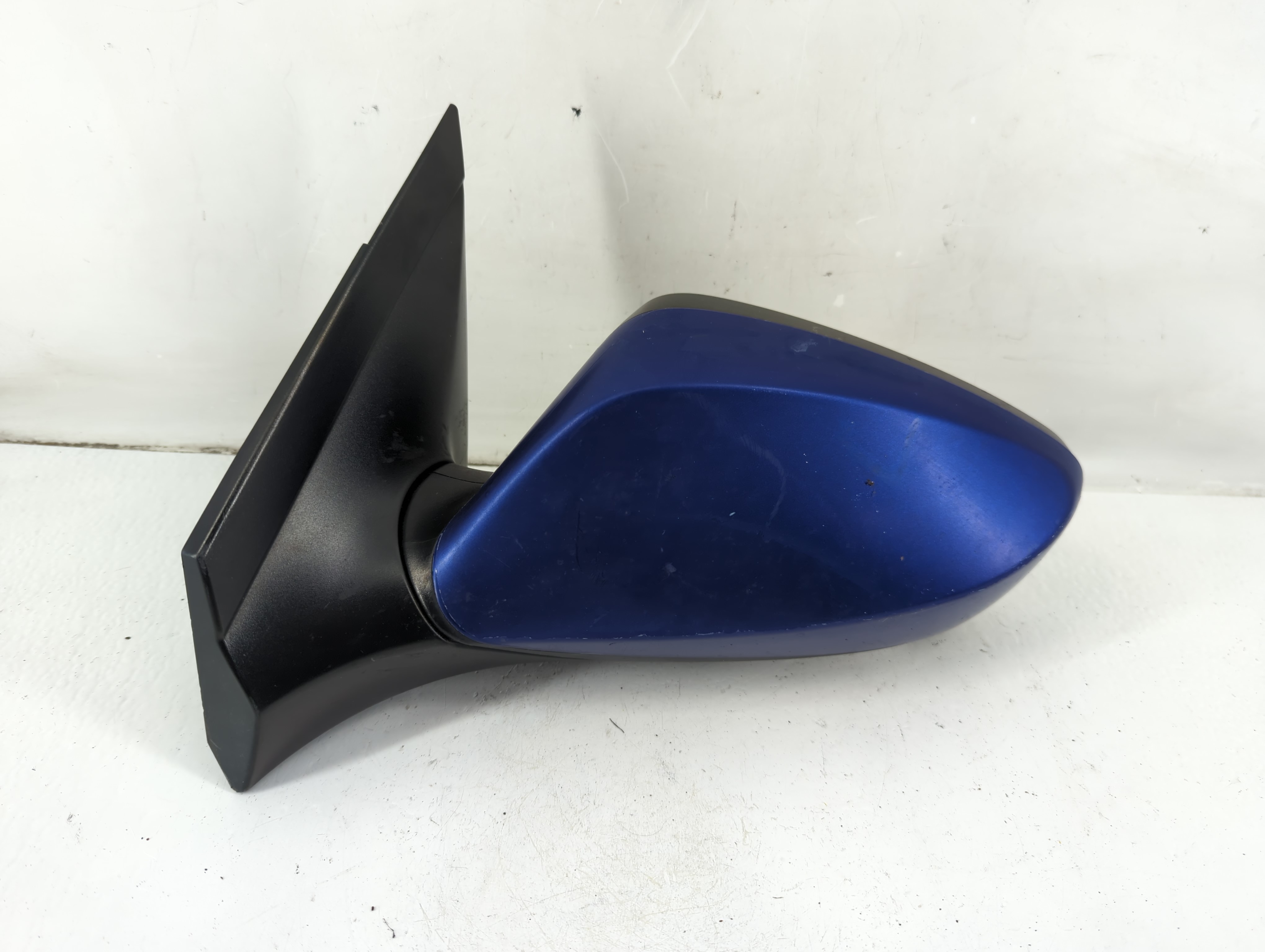 2012-2017 Hyundai Accent Driver Left Side View Power Door Mirror Blue 1101169 - Oemusedautoparts1.com