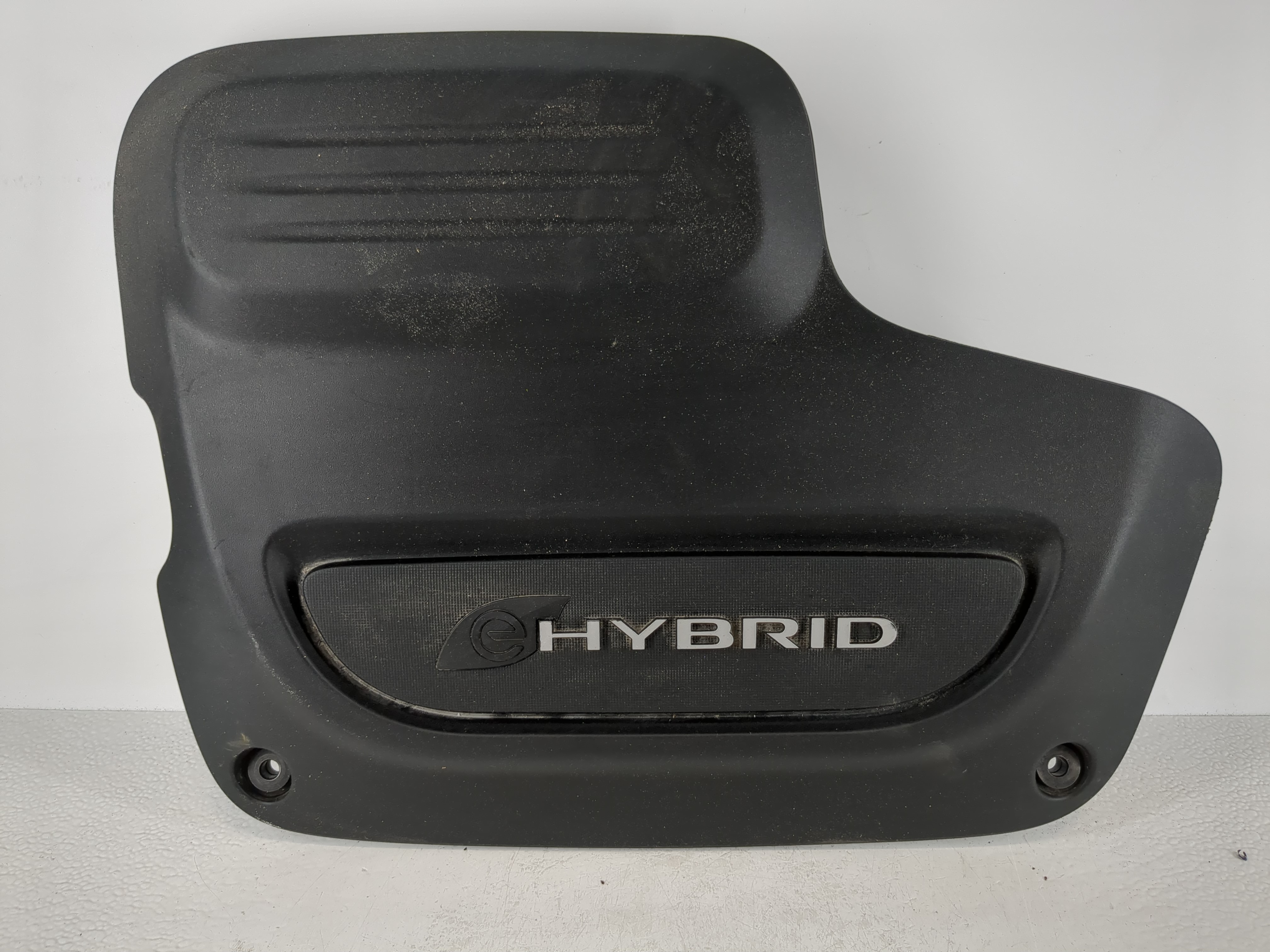 2018 Chrysler Pacifica Engine Cover 1101187 - Oemusedautoparts1.com