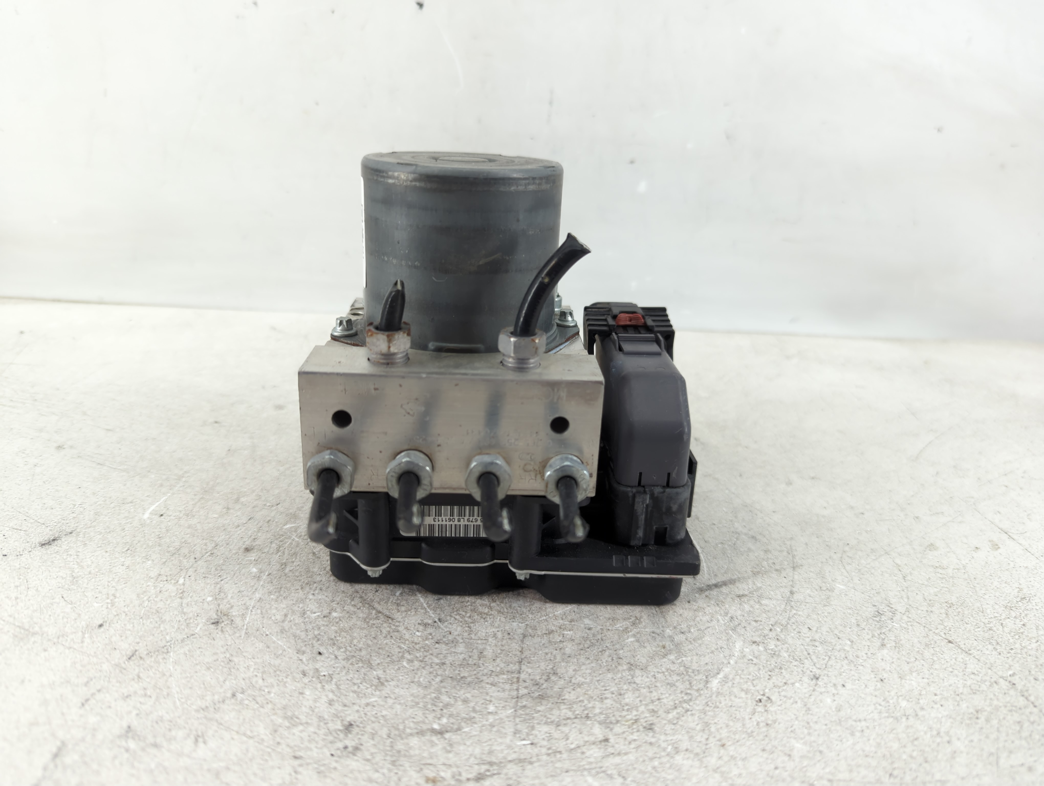 2012-2015 Chevrolet Camaro Abs Pump Control Module 1101194 - Oemusedautoparts1.com