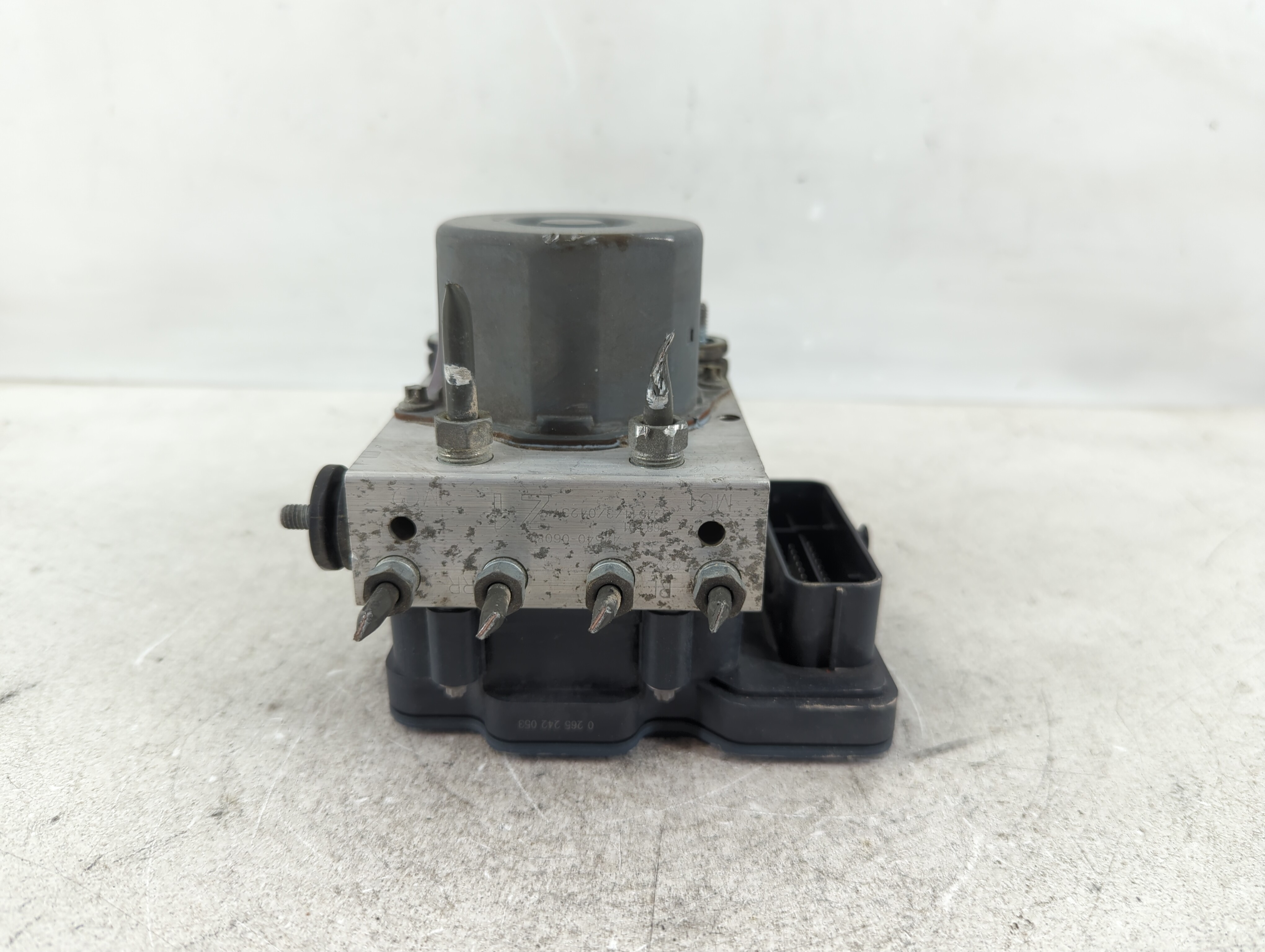 2013-2014 Toyota Camry Abs Pump Control Module 1101200 - Oemusedautoparts1.com