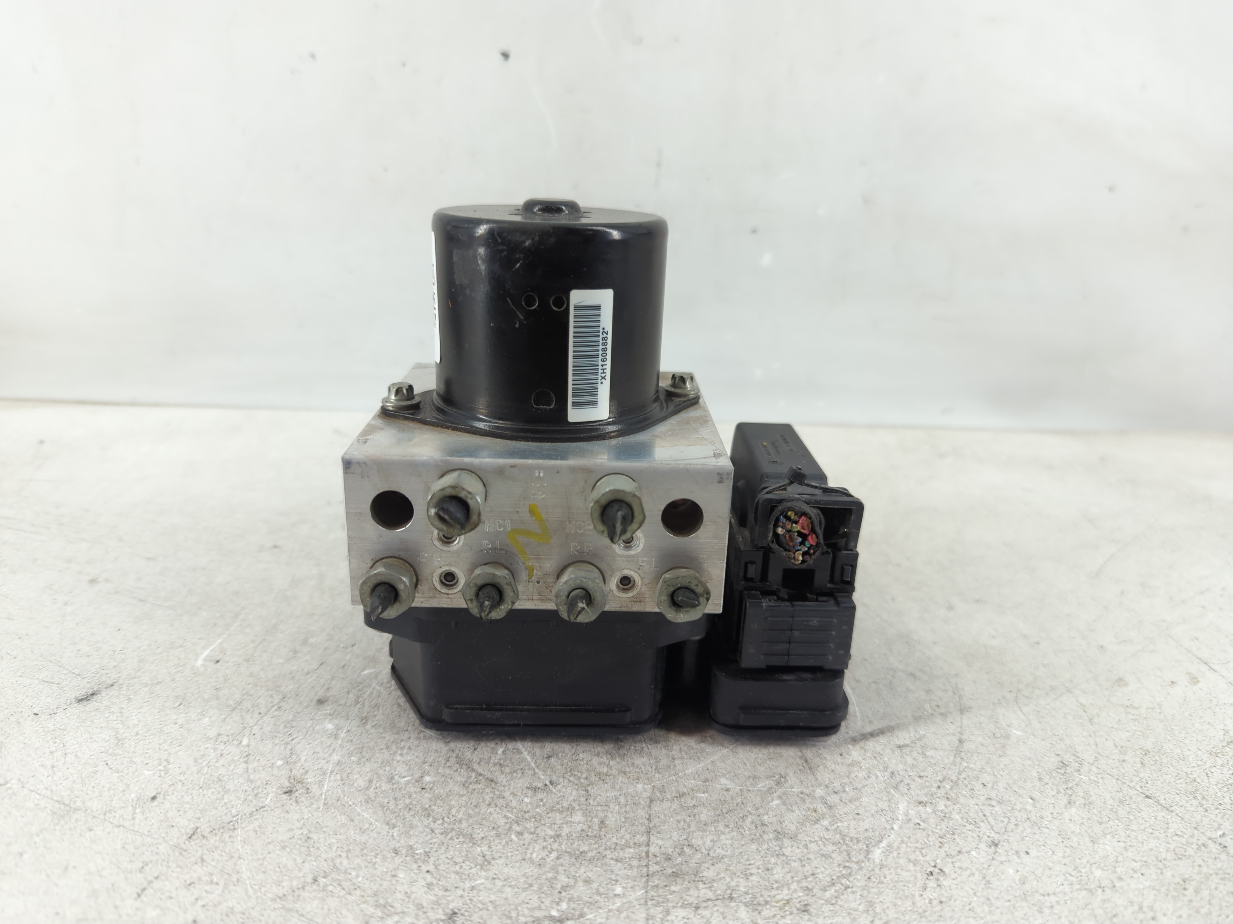 2013-2016 Chevrolet Malibu Abs Pump Control Module 1101201 - Oemusedautoparts1.com