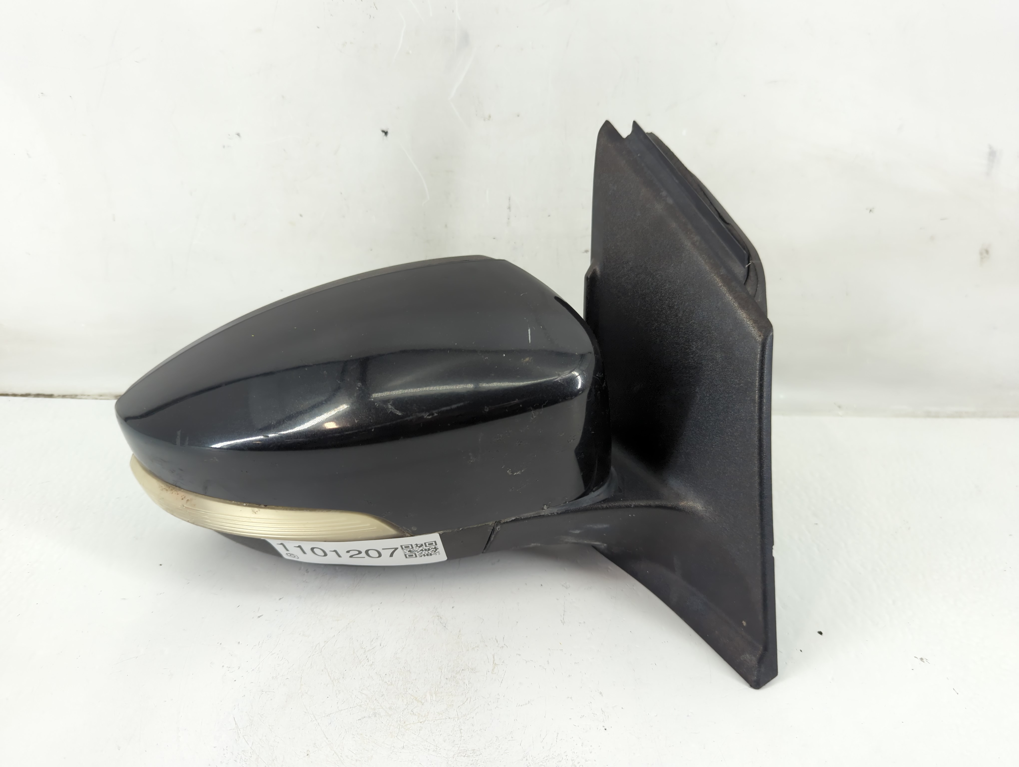 2013-2016 Ford Escape Passenger Right Side View Power Door Mirror Black 1101207 - Oemusedautoparts1.com