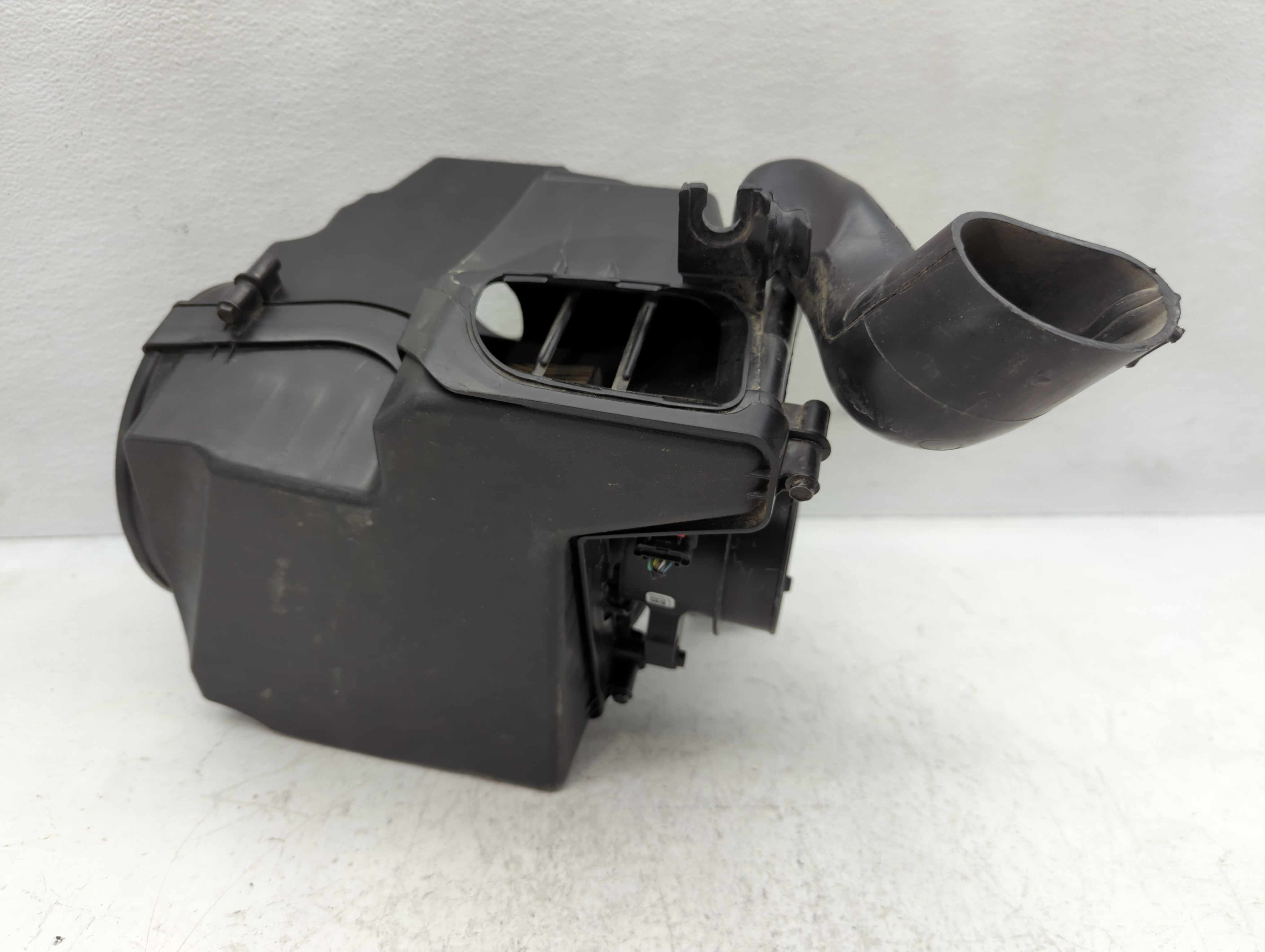 Picture of 2012-2018 Ford Focus Air Cleaner Intake-duct Hose Tube 1101217
