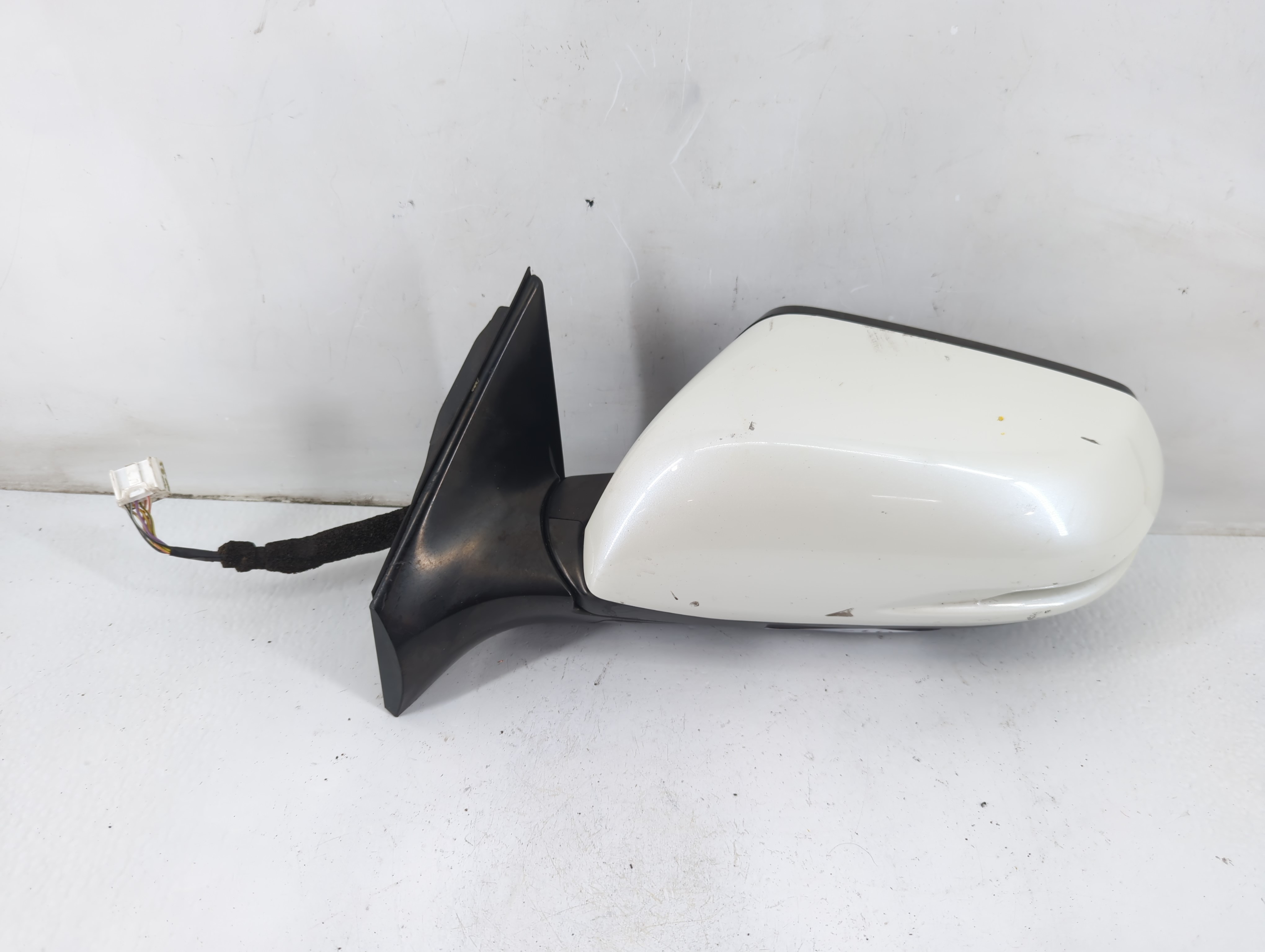 Picture of 2017-2022 Honda Cr-v Driver Left Side View Power Door Mirror White 1101232