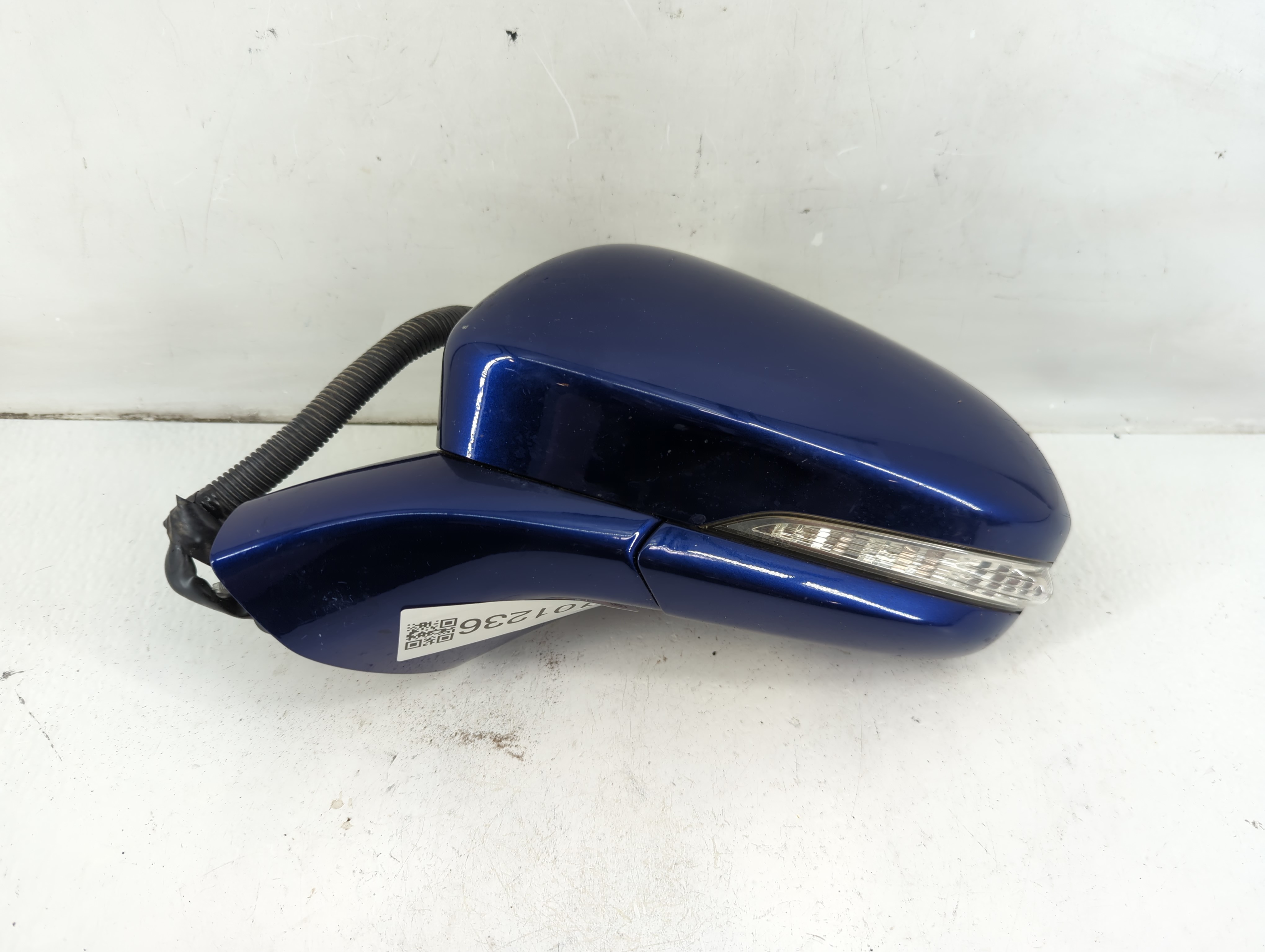 2015-2017 Ford Fusion Driver Left Side View Power Door Mirror Dark Blue 1101236 - Oemusedautoparts1.com