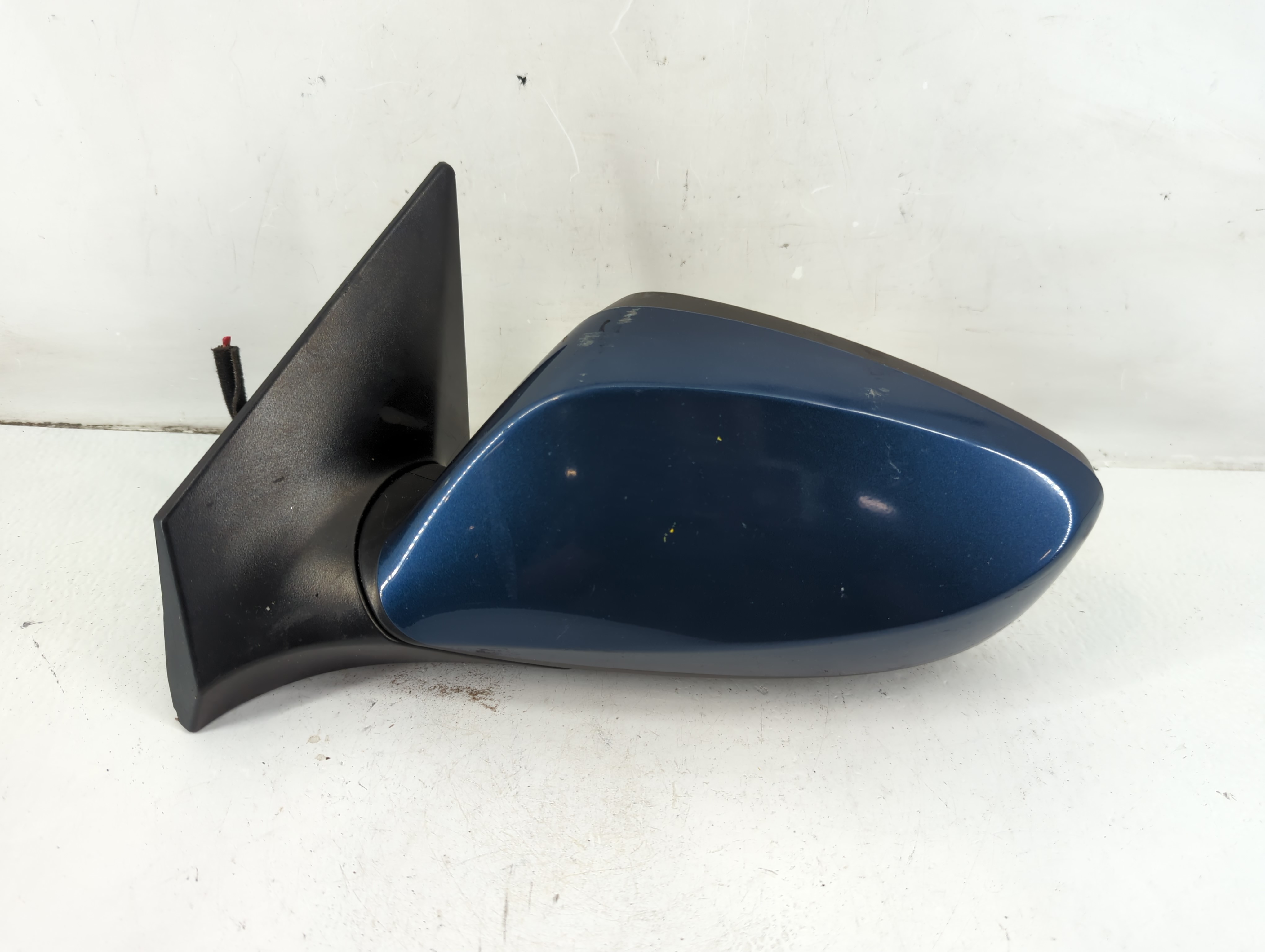 2015-2016 Hyundai Elantra Driver Left Side View Power Door Mirror Blue 1101237 - Oemusedautoparts1.com