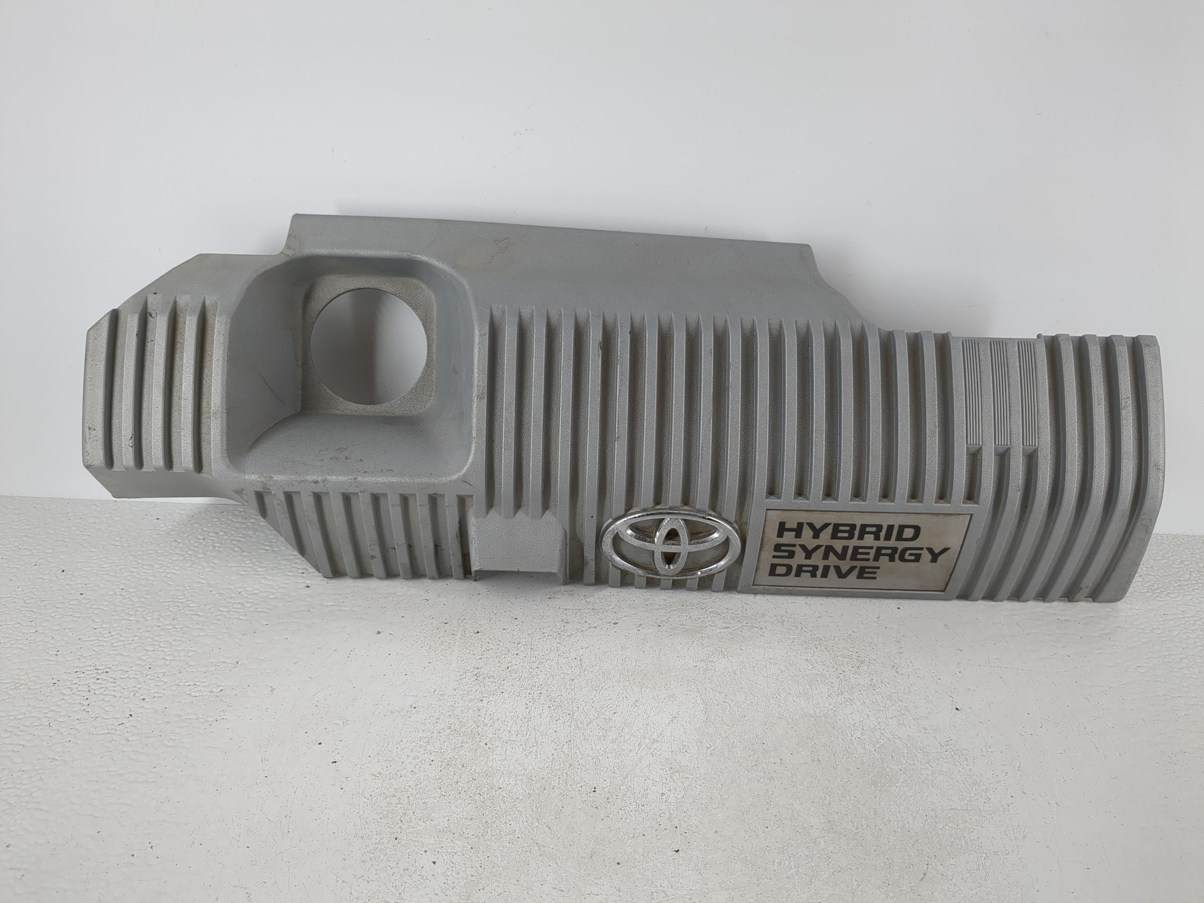 Picture of 2011 Toyota Prius Engine Cover 1101268