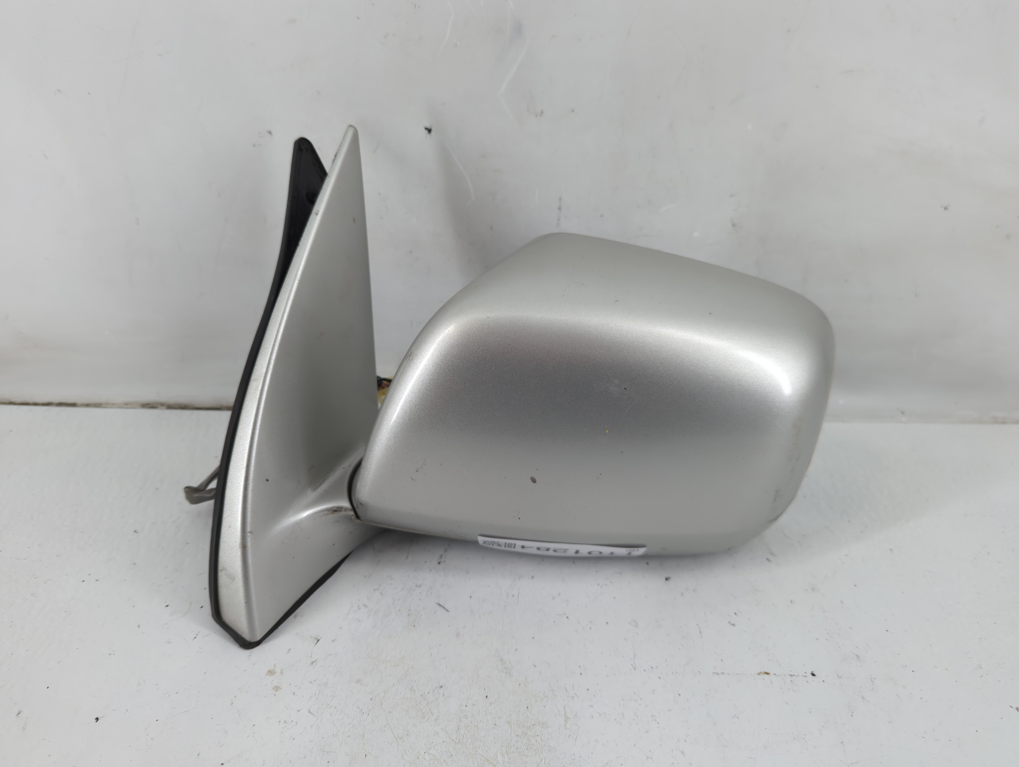2001-2007 Toyota Highlander Driver Left Side View Power Door Mirror 1101284 - Oemusedautoparts1.com
