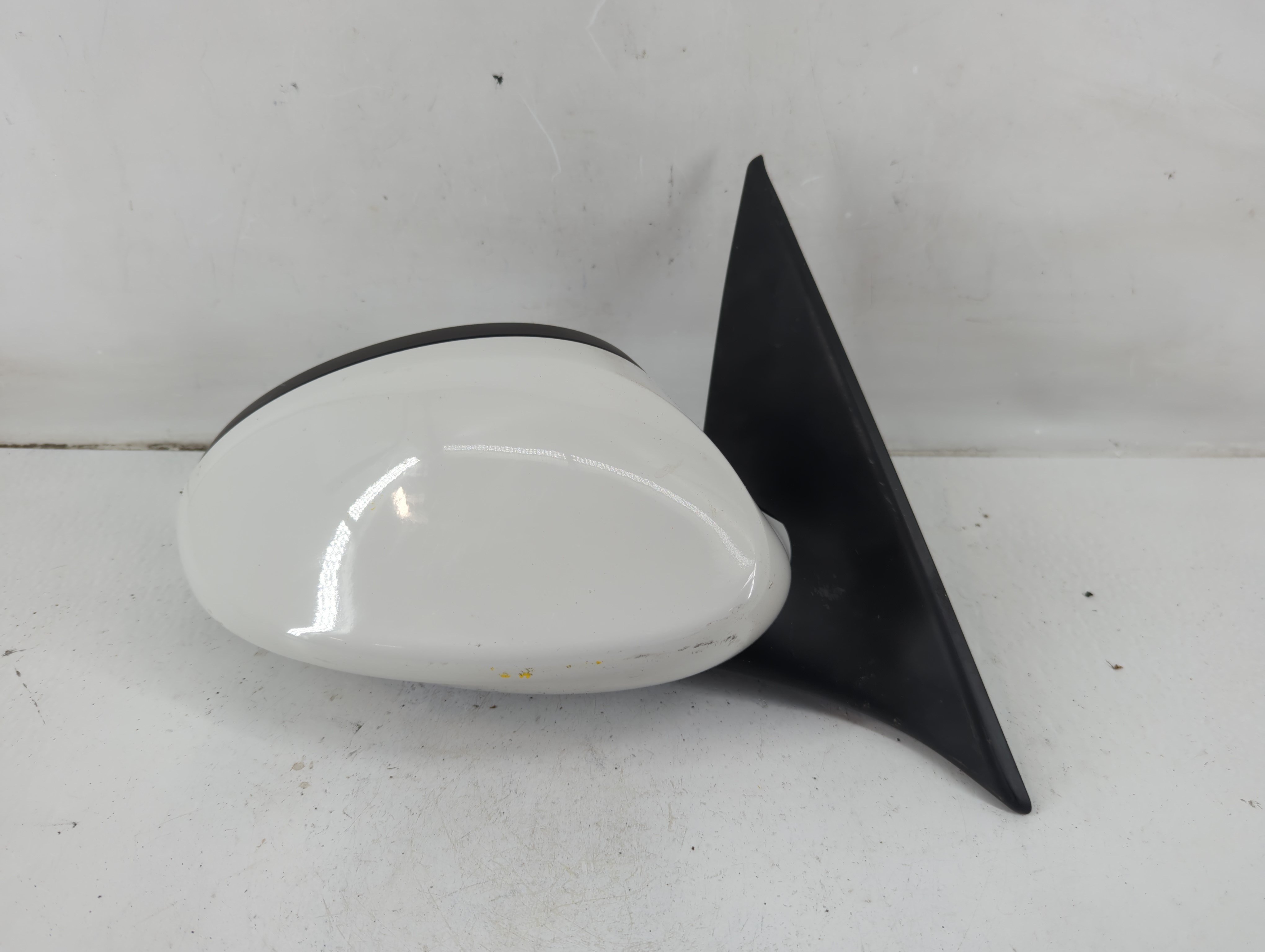 2007-2009 Bmw 328i Passenger Right Side View Power Door Mirror White 1101303 - Oemusedautoparts1.com