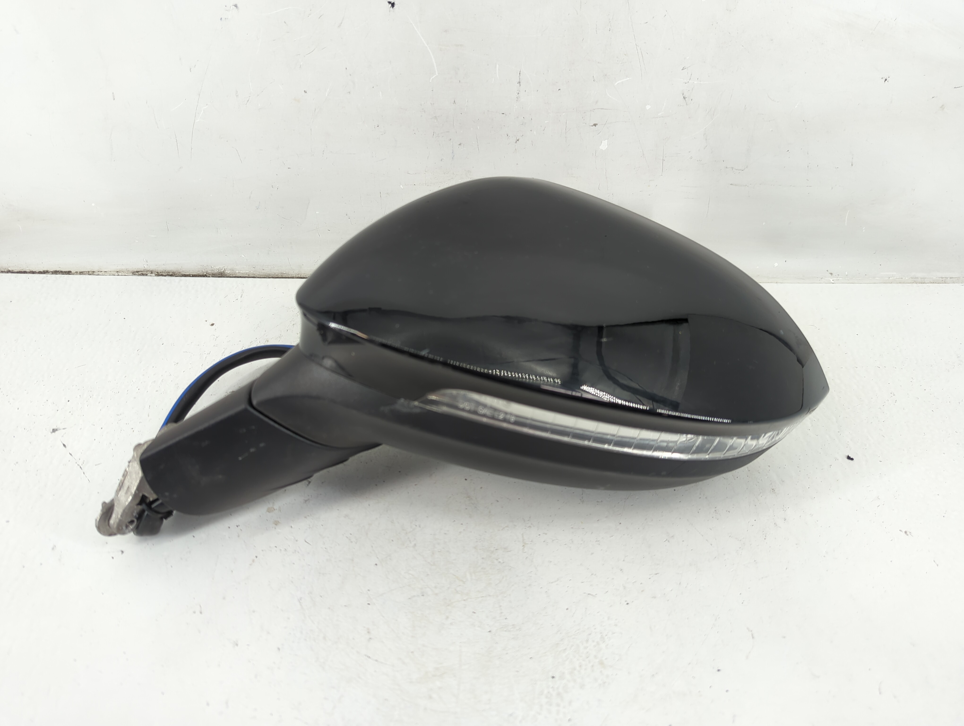 2024 Volkswagen Gti Driver Left Side View Power Door Mirror Black 1101315 - Oemusedautoparts1.com