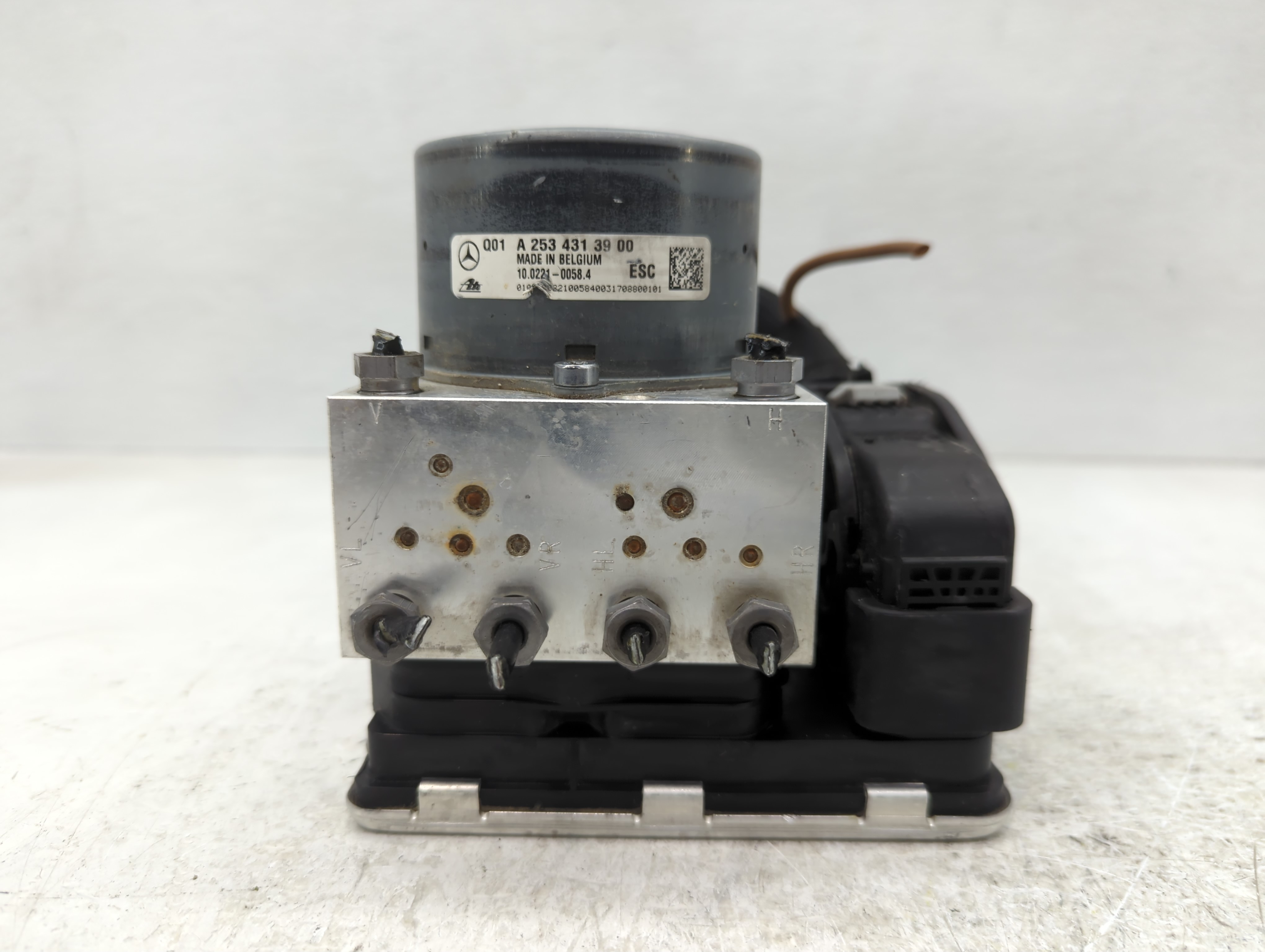 Mercedes-benz C350 Abs Pump Control Module 1101336 - Oemusedautoparts1.com