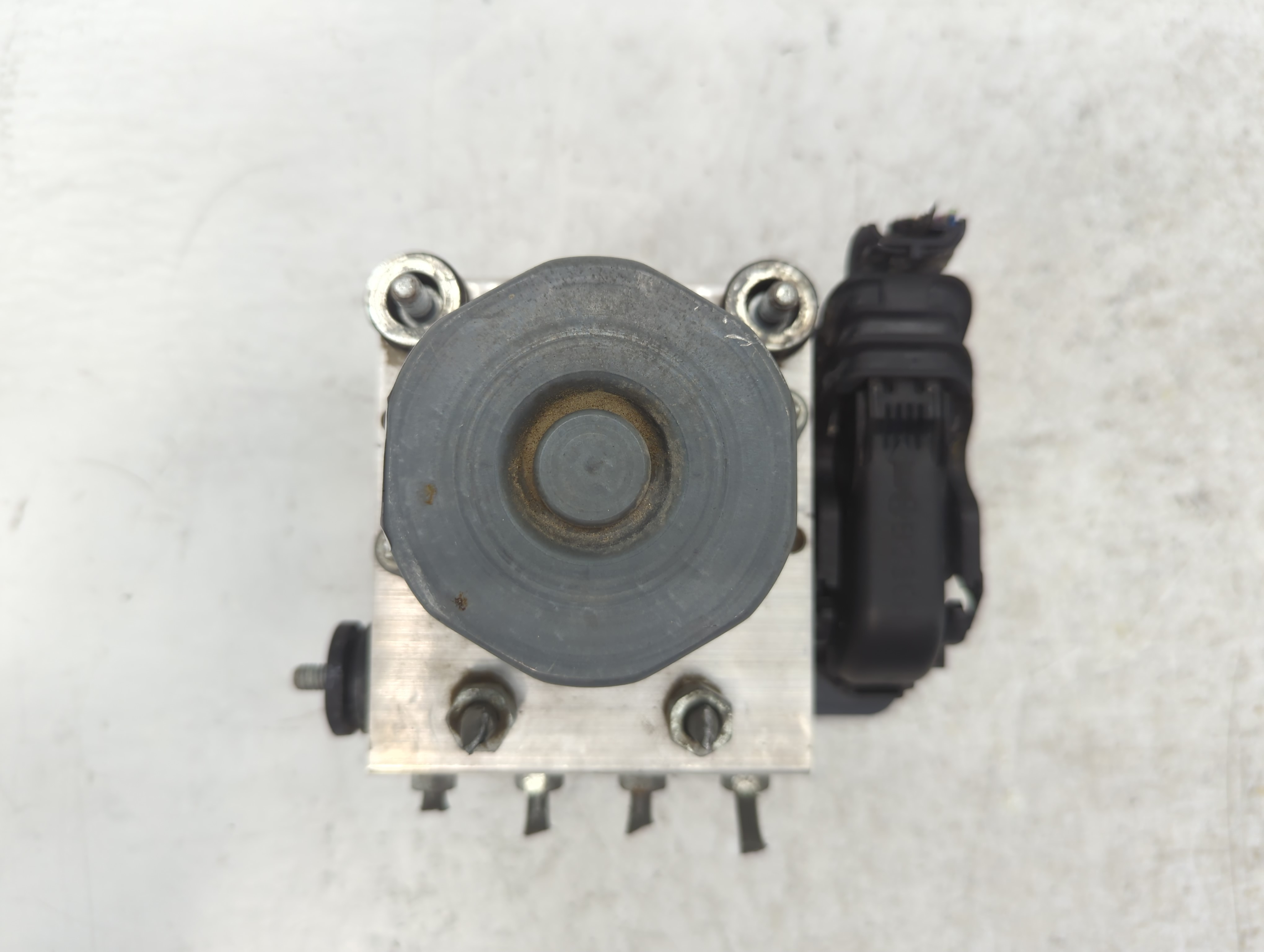 2013-2014 Toyota Camry Abs Pump Control Module 1101340 - Oemusedautoparts1.com
