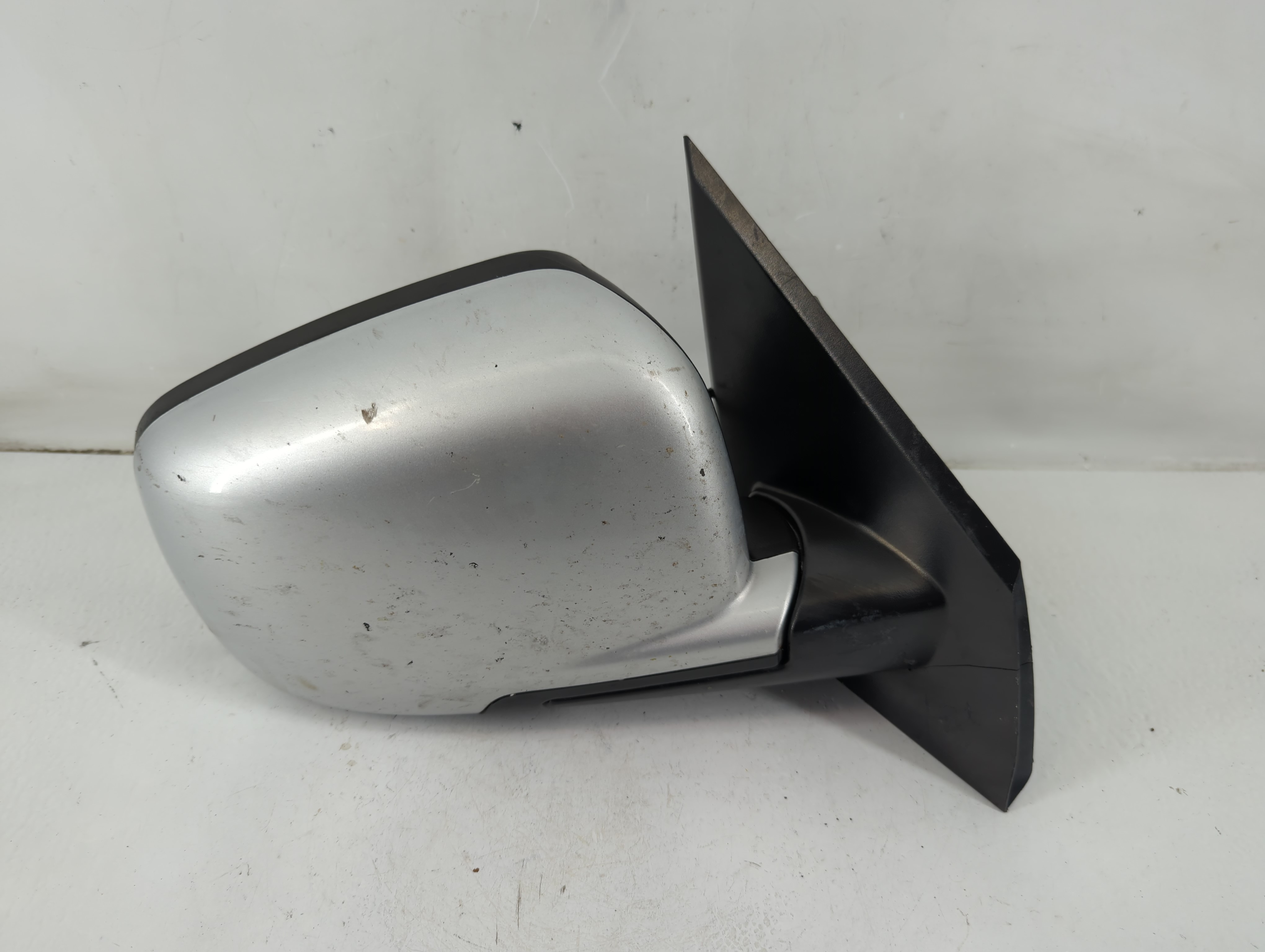 2013 Dodge Journey Passenger Right Side View Power Door Mirror Silver 1101352 - Oemusedautoparts1.com