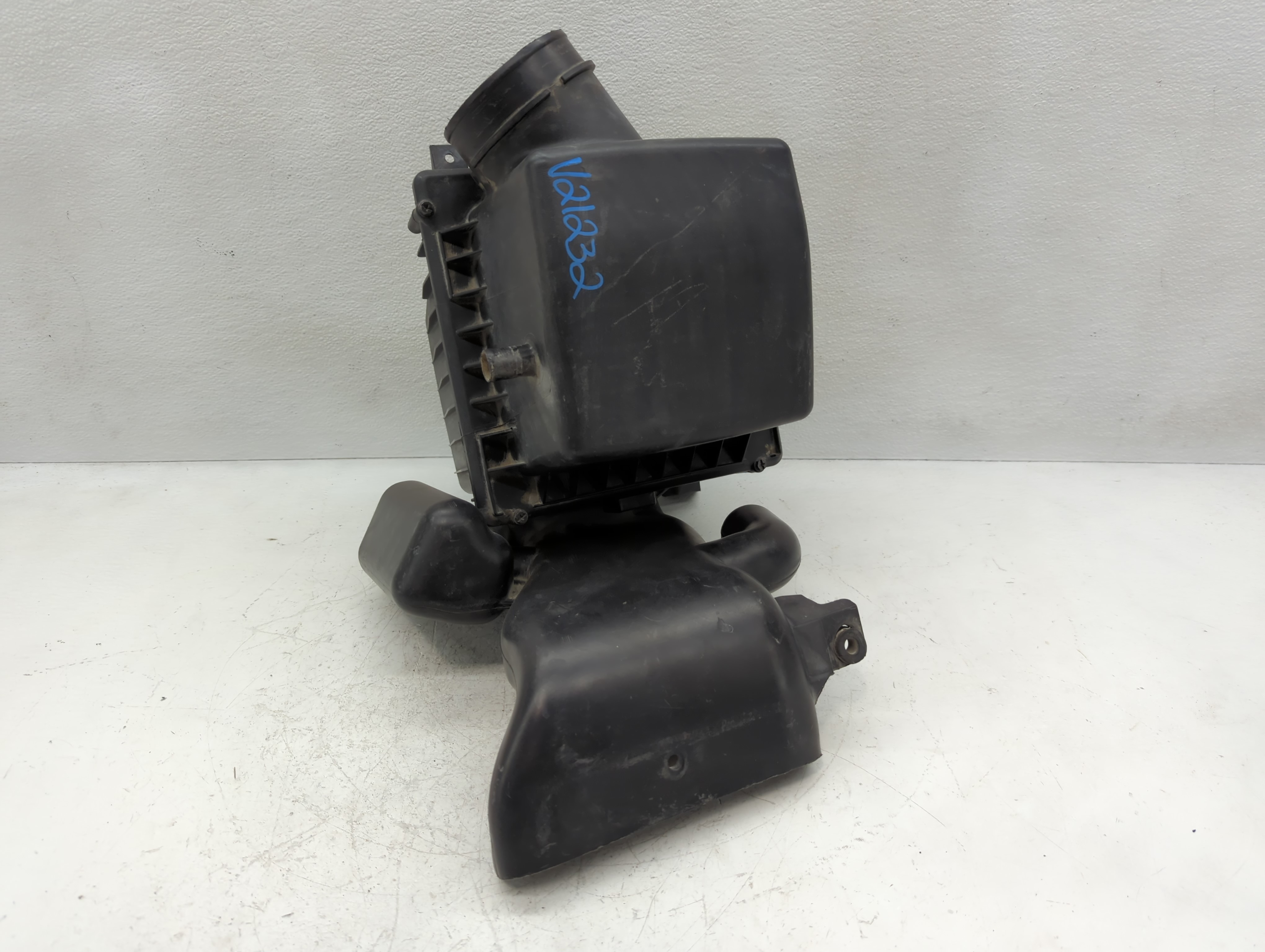 Picture of 2014-2019 Dodge Journey Air Cleaner Intake-duct Hose Tube 1101372