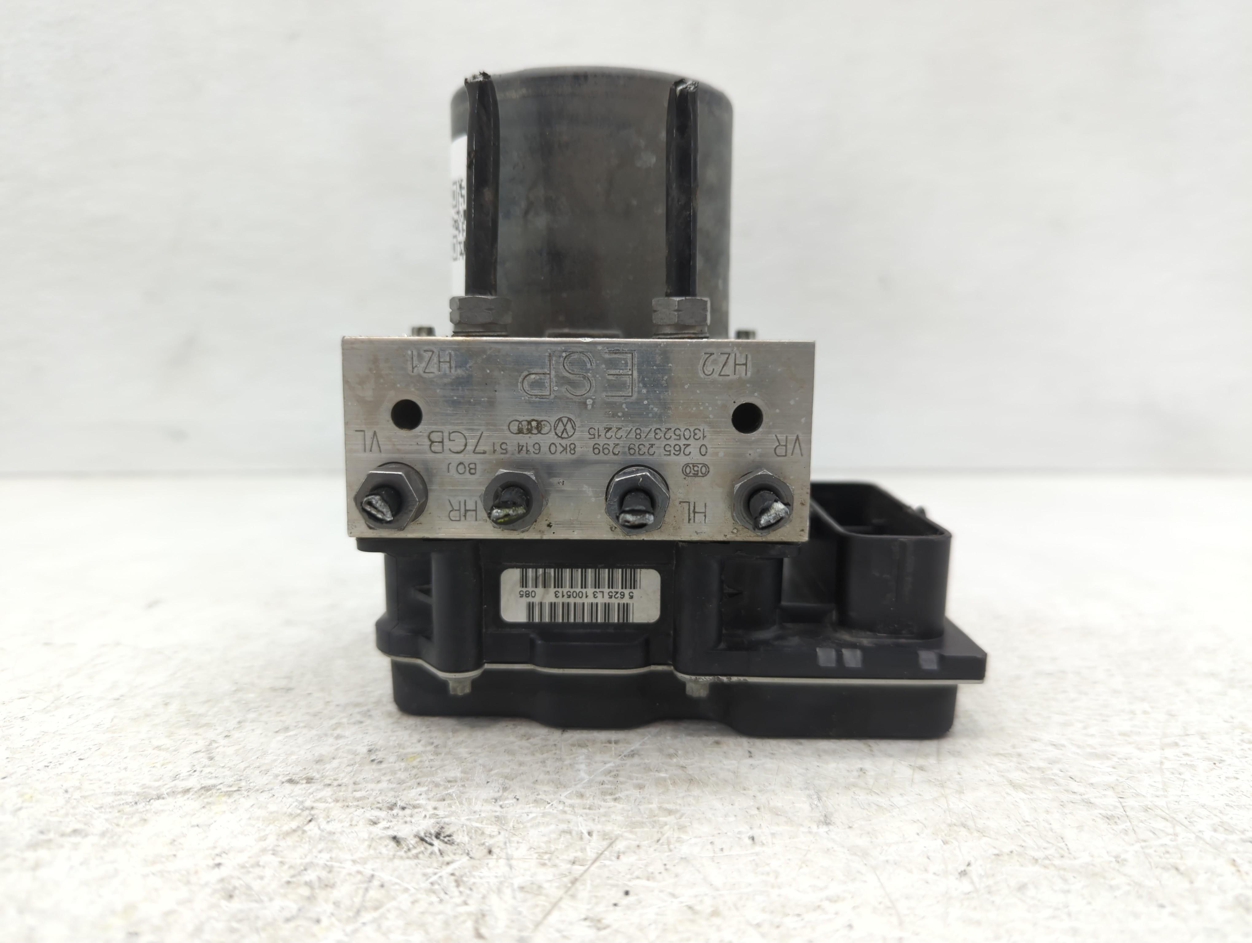 Picture of 2014-2016 Audi A4 Abs Pump Control Module 1101381