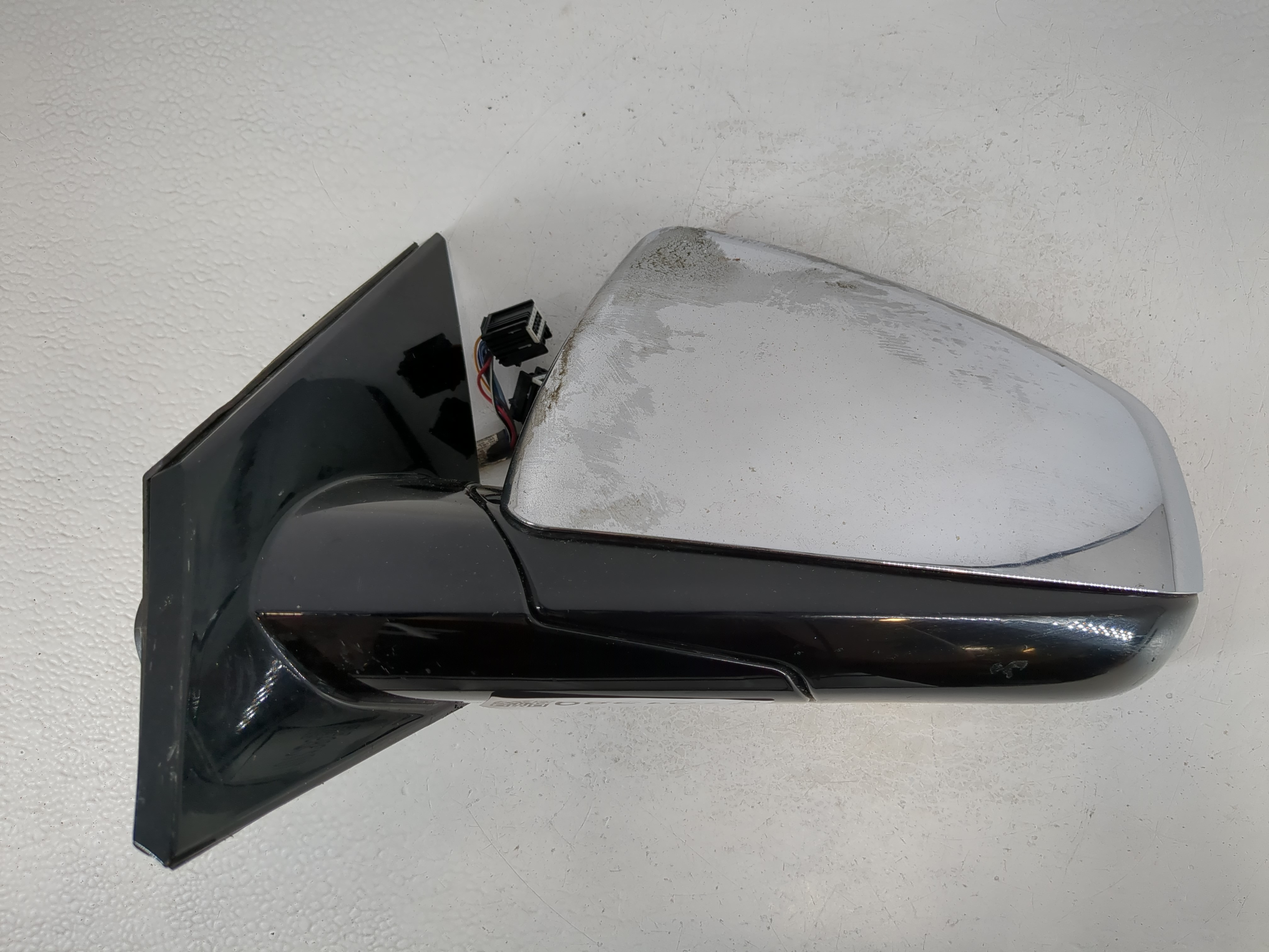 2016-2016 Cadillac Srx Driver Left Side View Power Door Mirror White 1101389 - Oemusedautoparts1.com