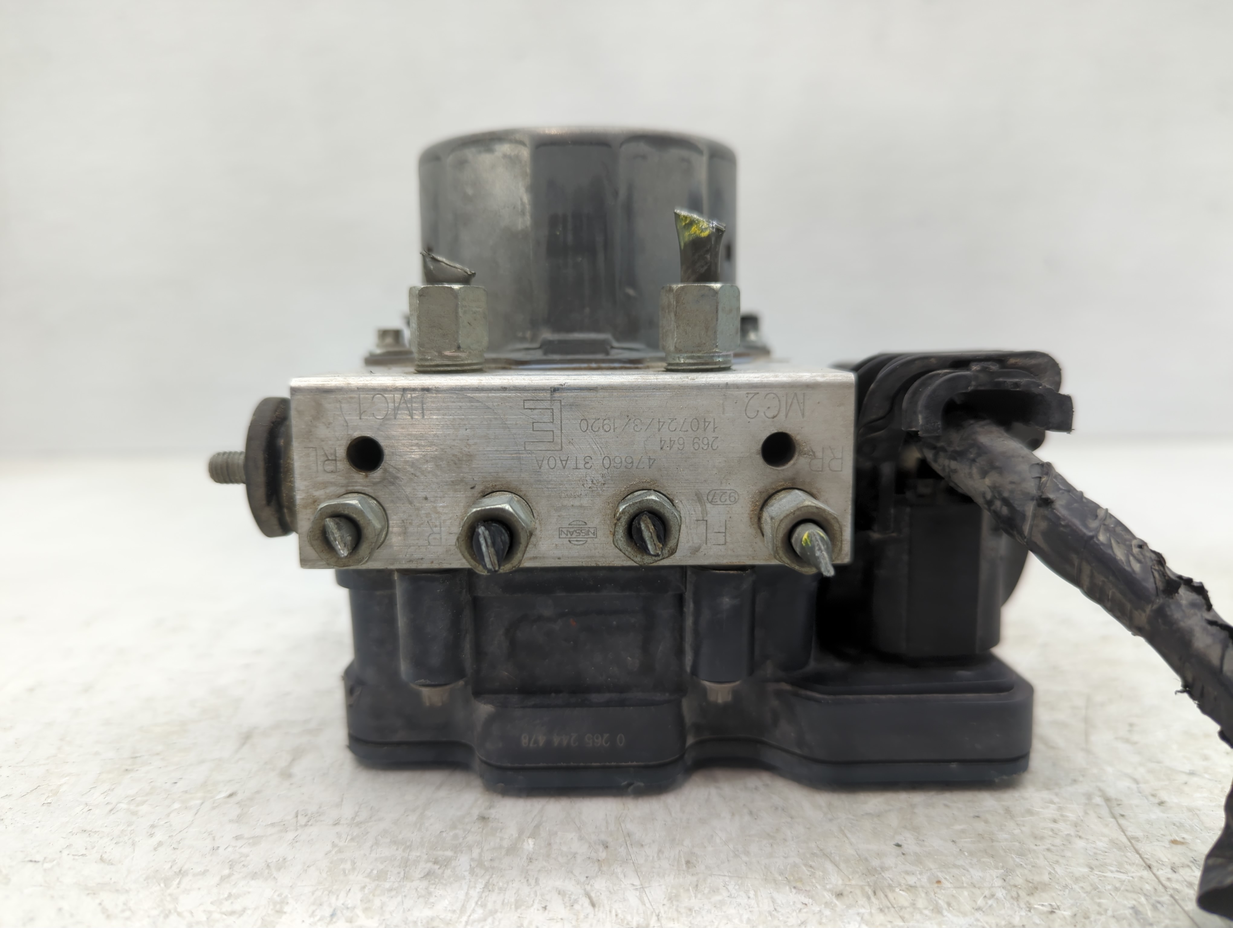 Picture of 2013-2015 Nissan Altima Abs Pump Control Module 1101435