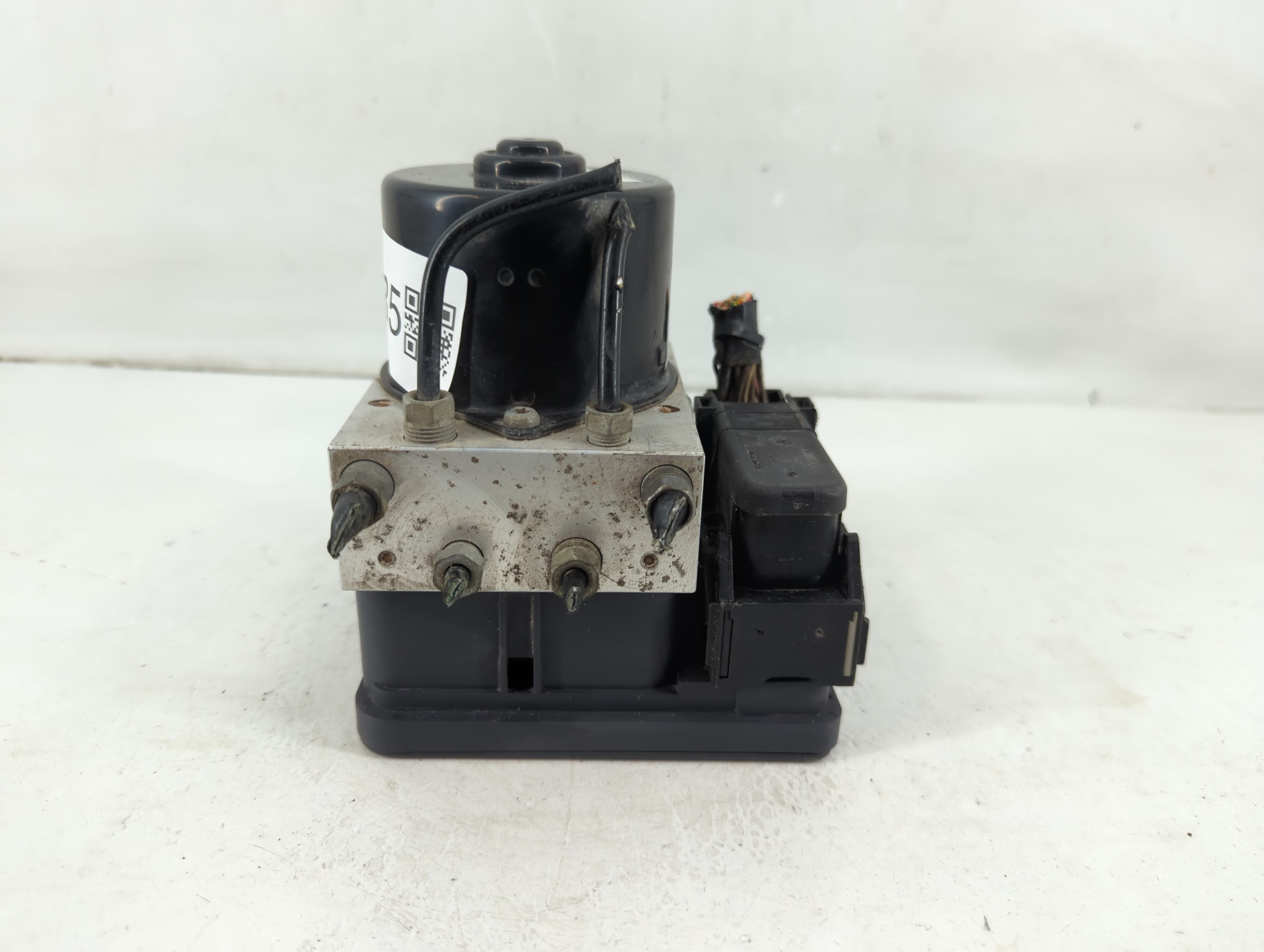 Picture of 2007-2010 Volvo S40 Abs Pump Control Module 1101485