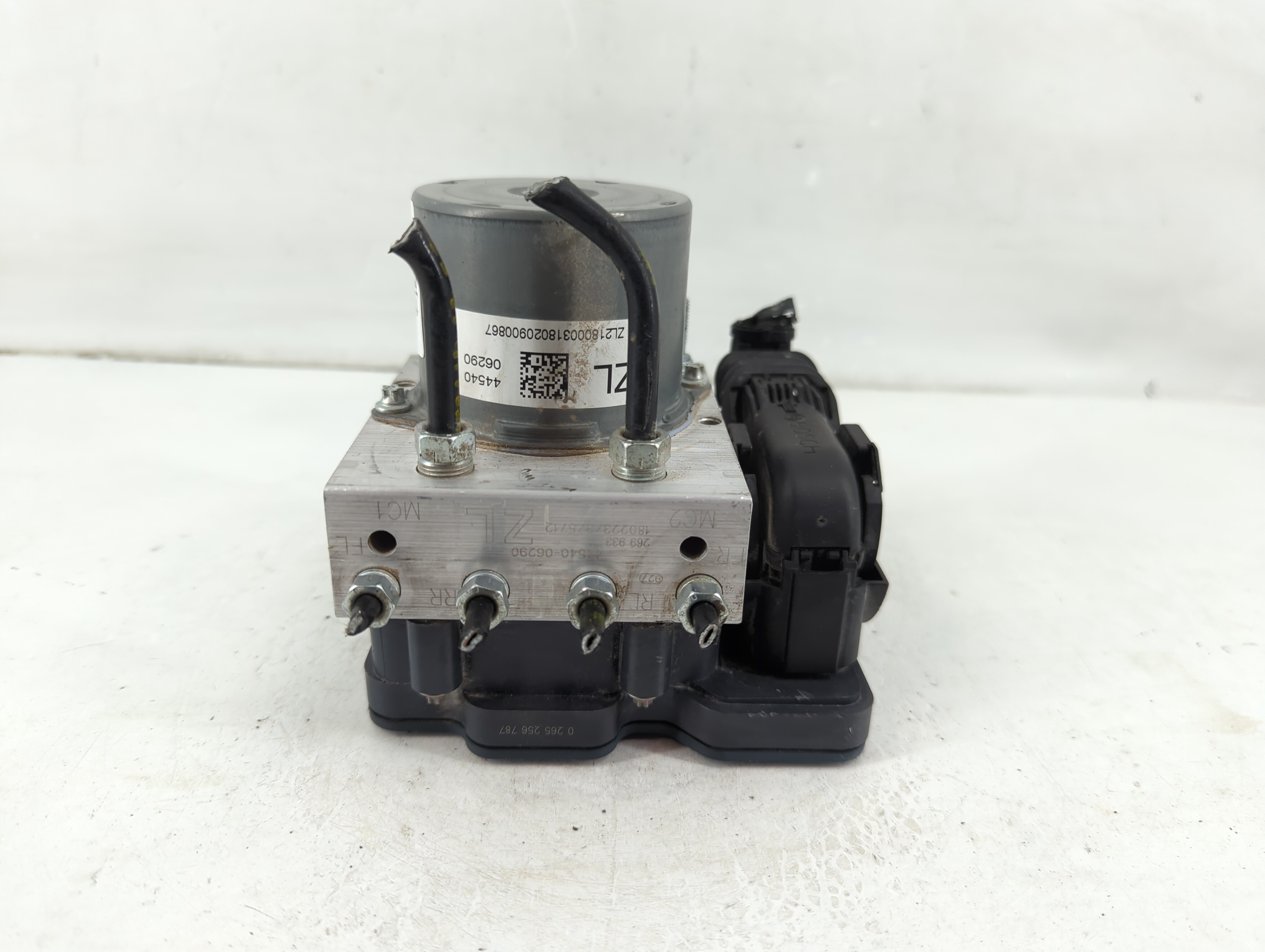 Picture of 2018-2020 Toyota Camry Abs Pump Control Module 1101486