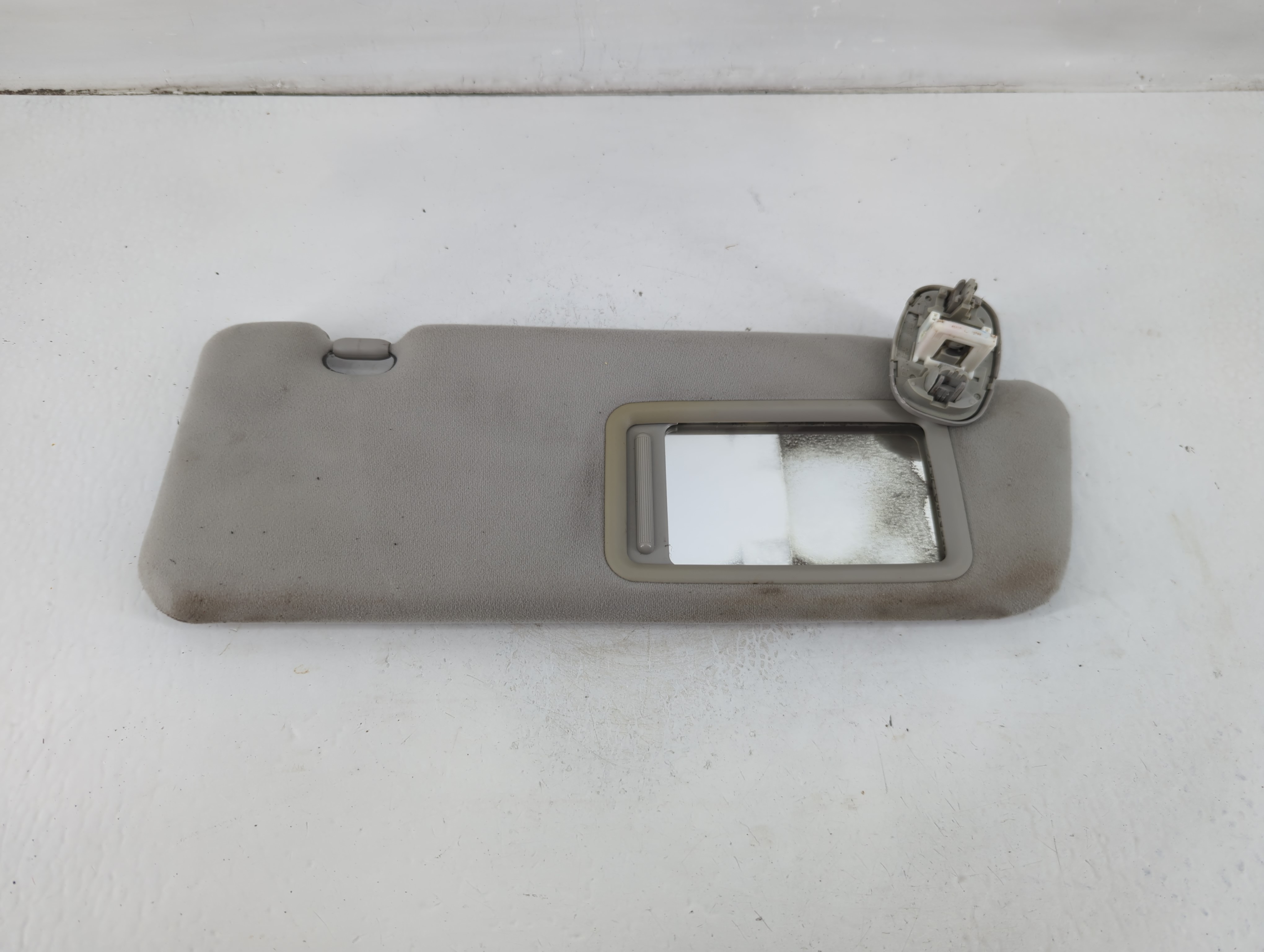 Picture of 2010-2015 Toyota Prius Passenger Sun Visor Mirror Right Sunvisor Grey 1101702