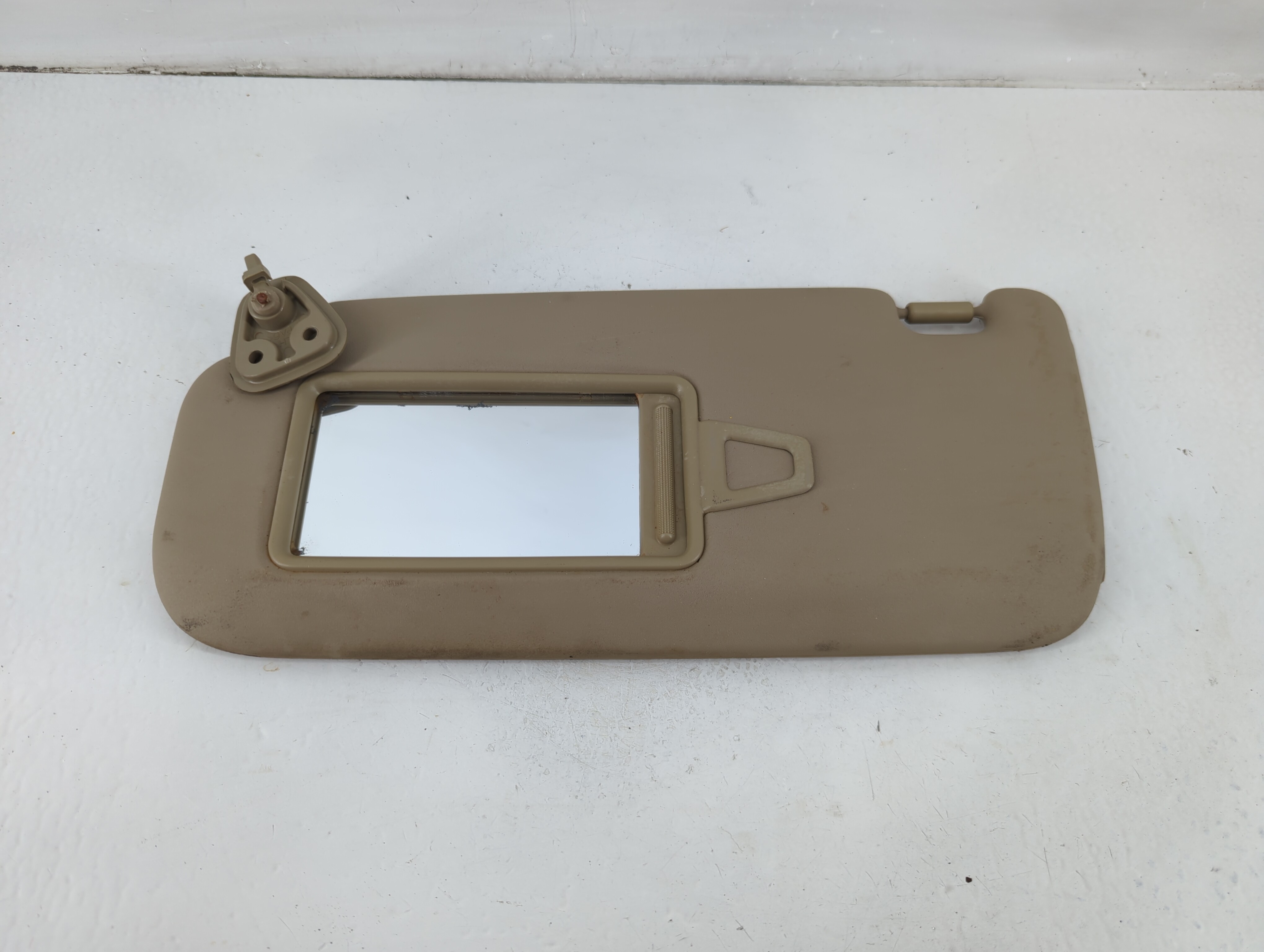 Picture of 2007-2010 Hyundai Elantra Driver Sun Visor Mirror Left Sunvisor Beige 1101711