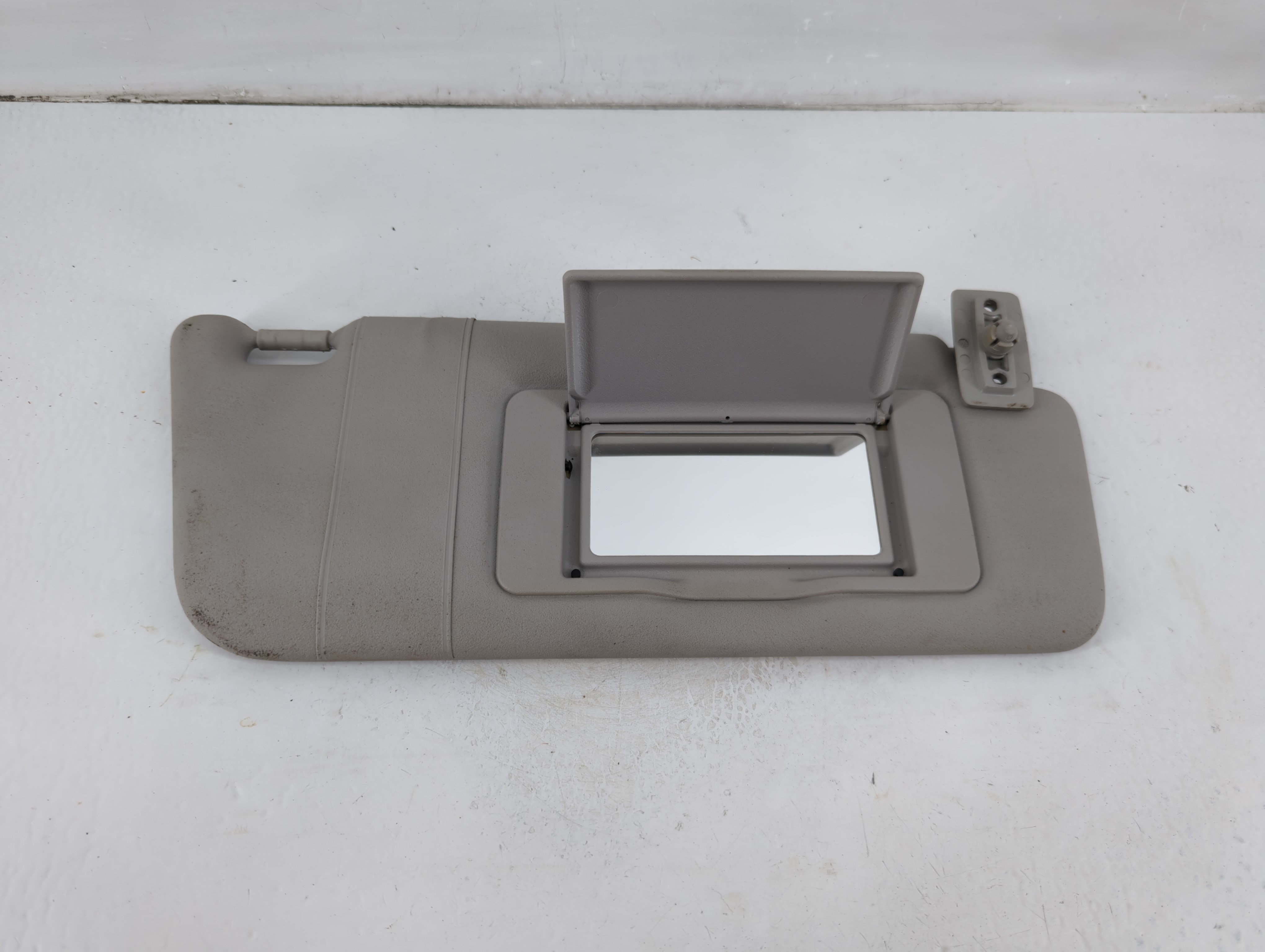 Picture of 2006-2009 Mercedes-benz Clk350 Passenger Sun Visor Mirror Right Sunvisor 1101717