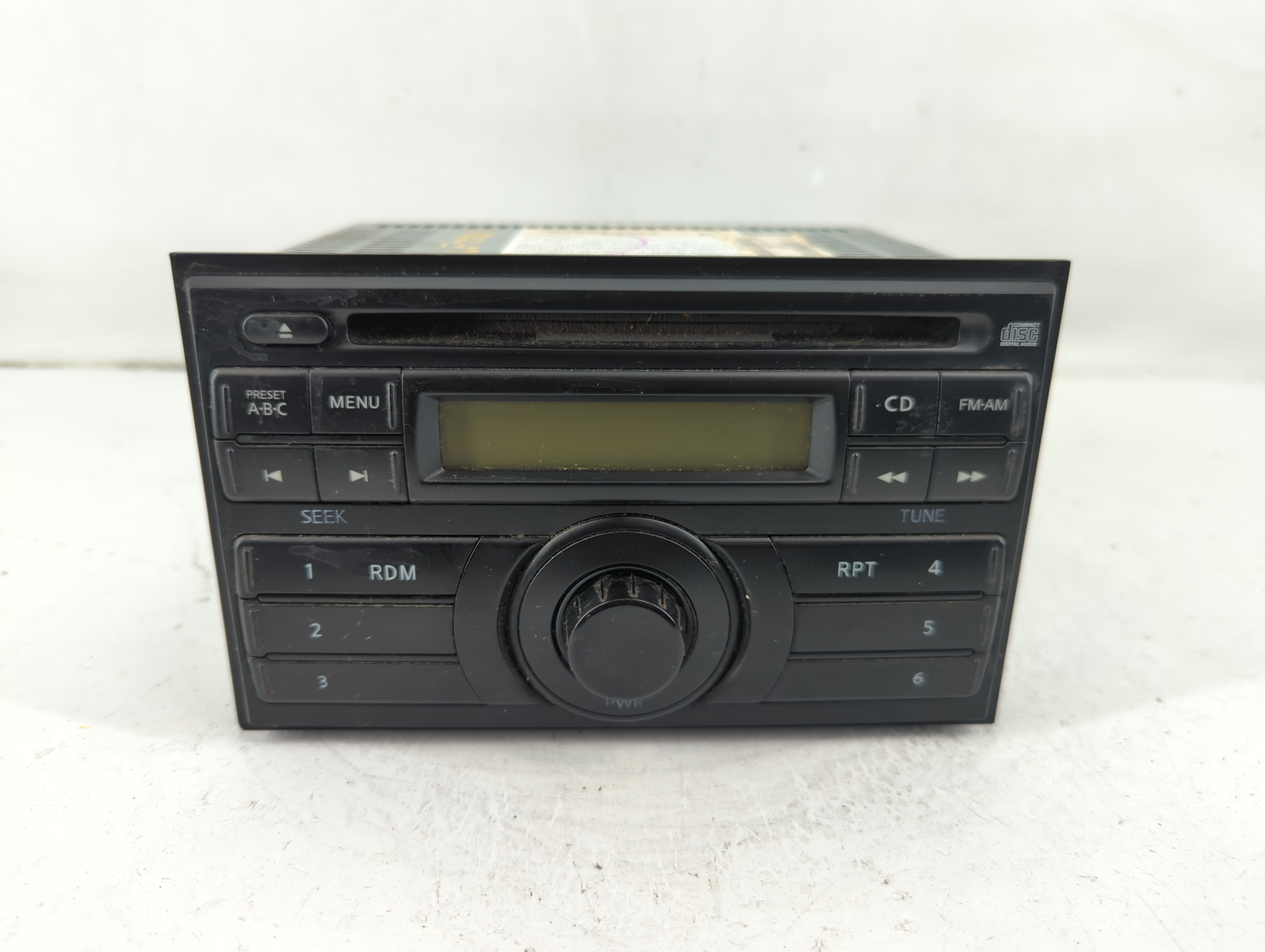 2008-2012 Nissan Pathfinder Am Fm Cd Player Radio Receiver 1101735 - Oemusedautoparts1.com