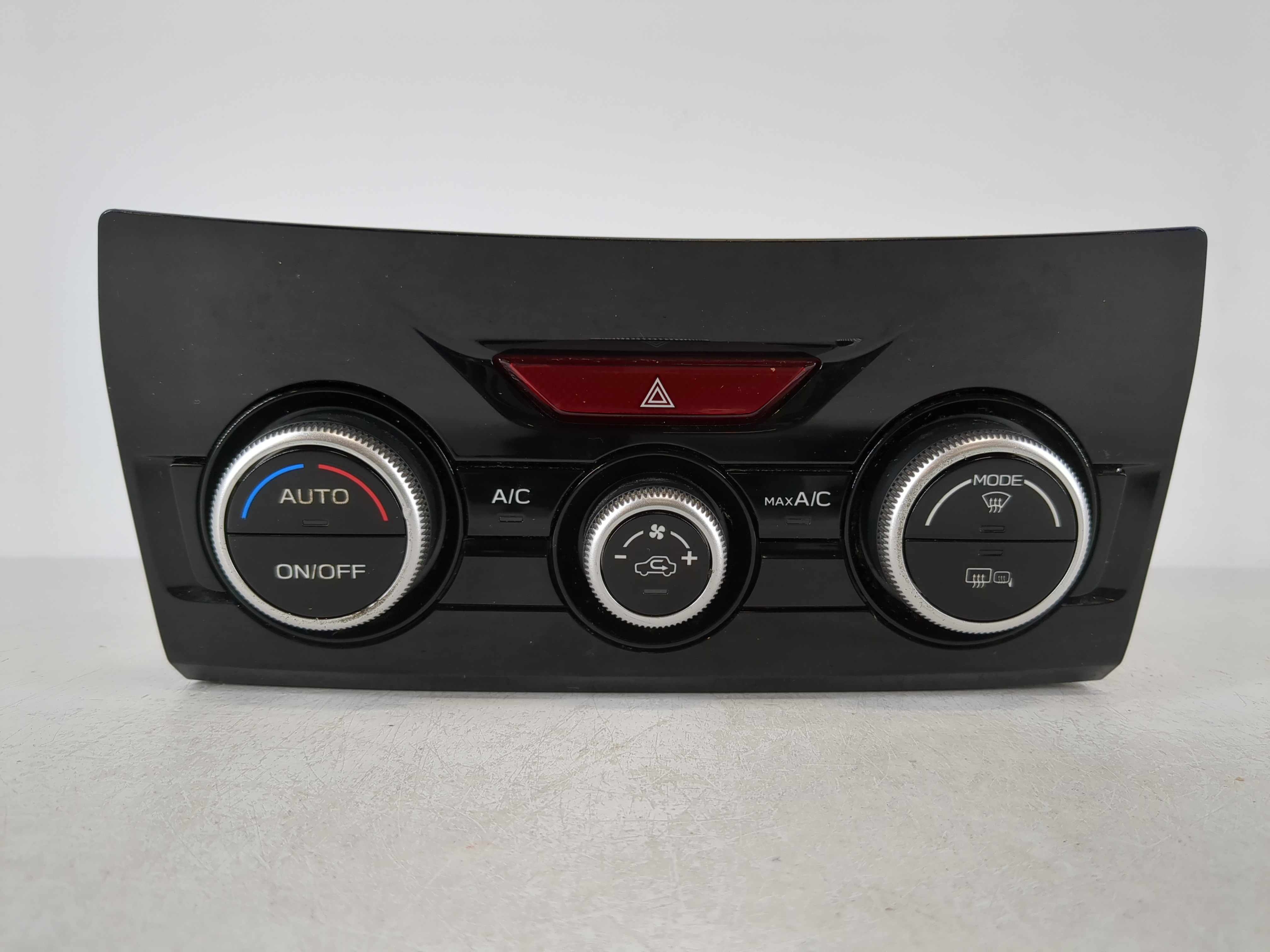 2019 Subaru Forester Ac Heater Climate Control 72311sj450|72311sj200 1101750 - Oemusedautoparts1.com