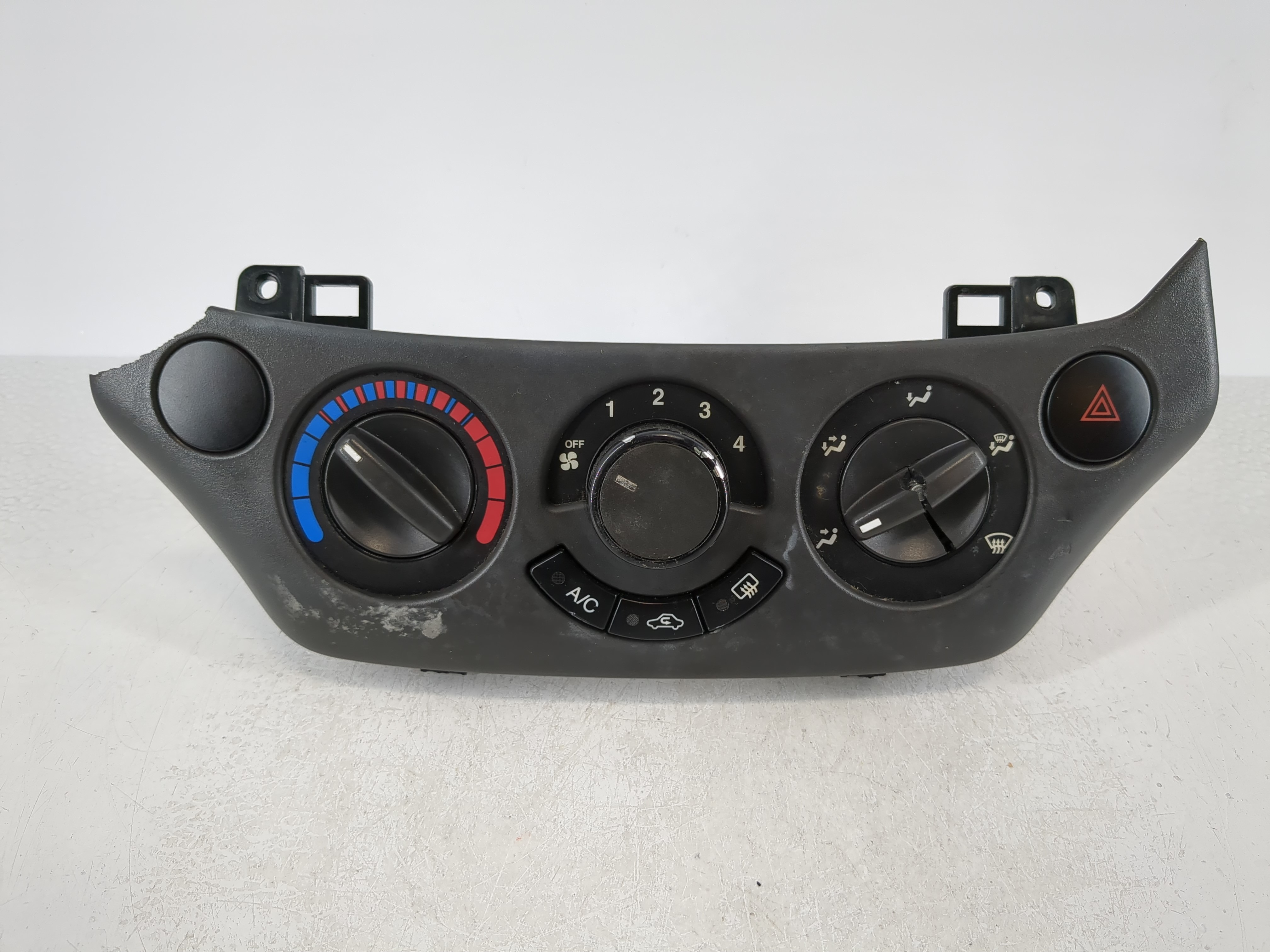 2007-2011 Chevrolet Aveo Ac Heater Climate Control 1101806 - Oemusedautoparts1.com
