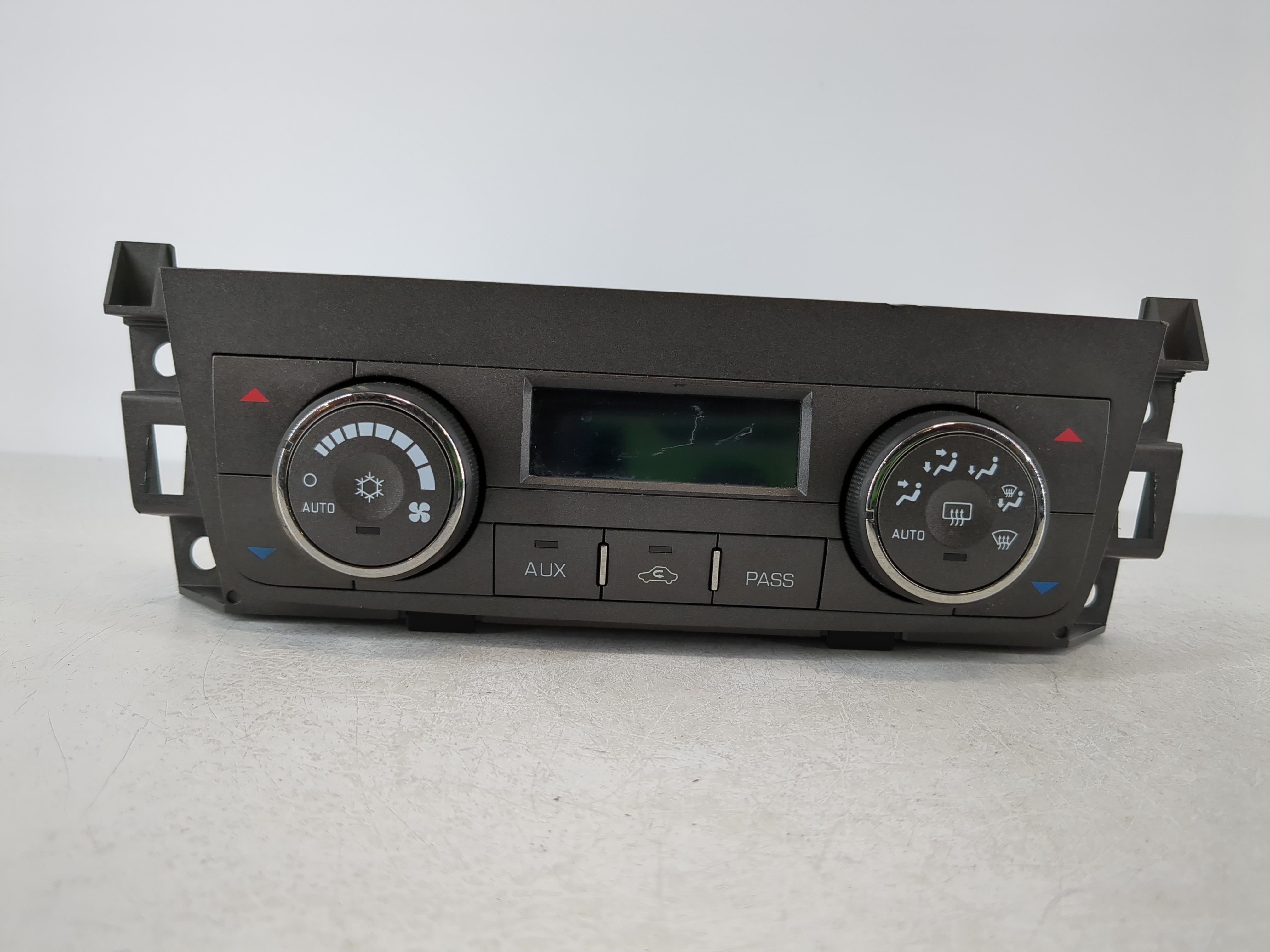 2007-2011 Cadillac Dts Ac Heater Climate Control 15791557 1101813 - Oemusedautoparts1.com