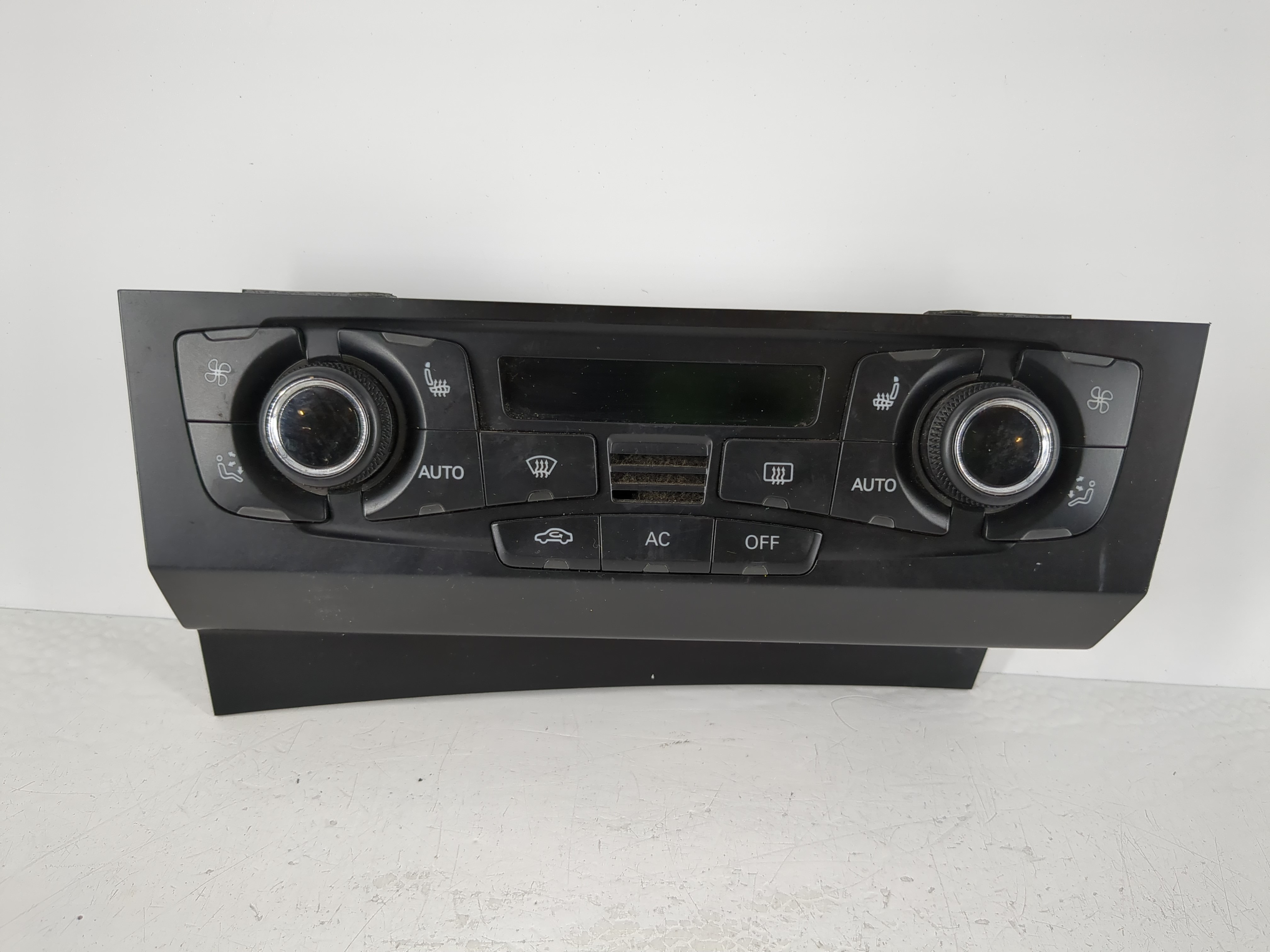 2010-2013 Audi A5 Ac Heater Climate Control 8t1 820 043 Aq 1101816 - Oemusedautoparts1.com